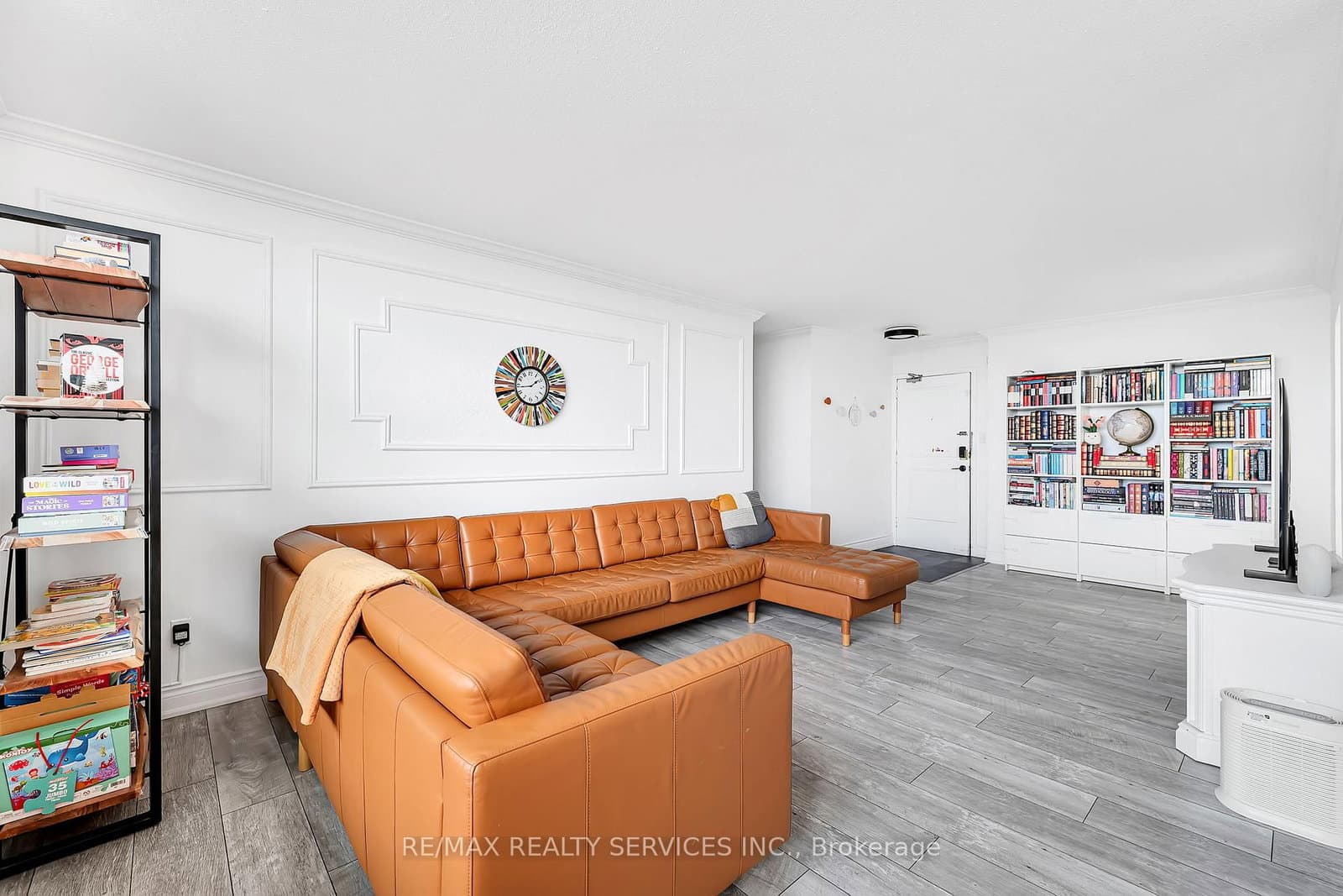 180 Markham Road, Unit 1701 thumbnail 8