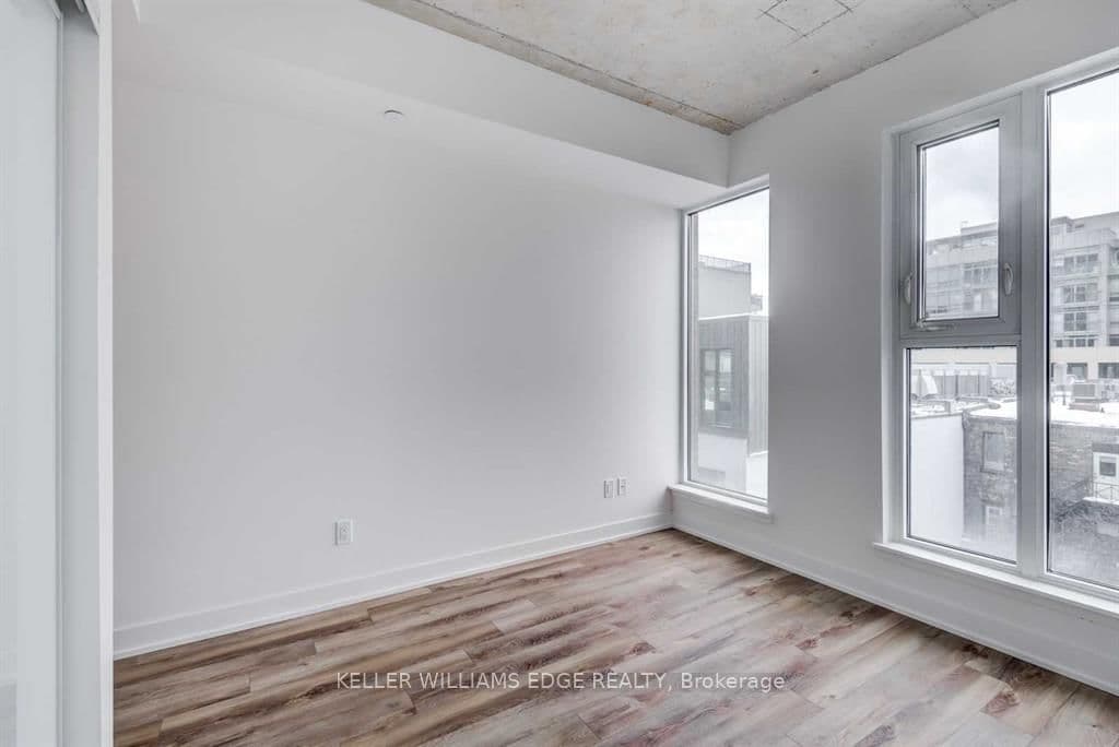 30 Baseball Place, Unit 422 thumbnail 13