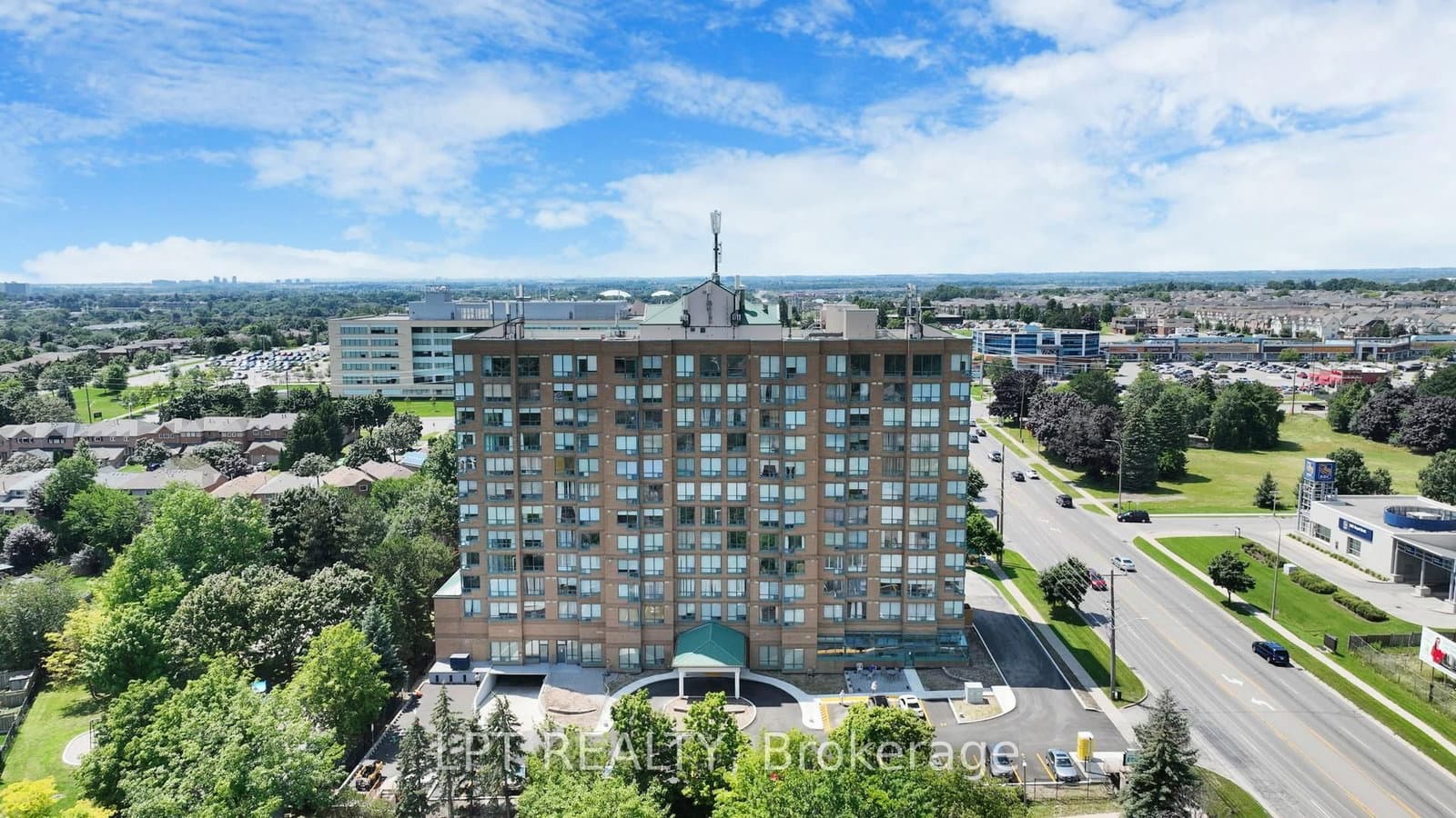 711 Rossland Road E, Unit 505 thumbnail 4