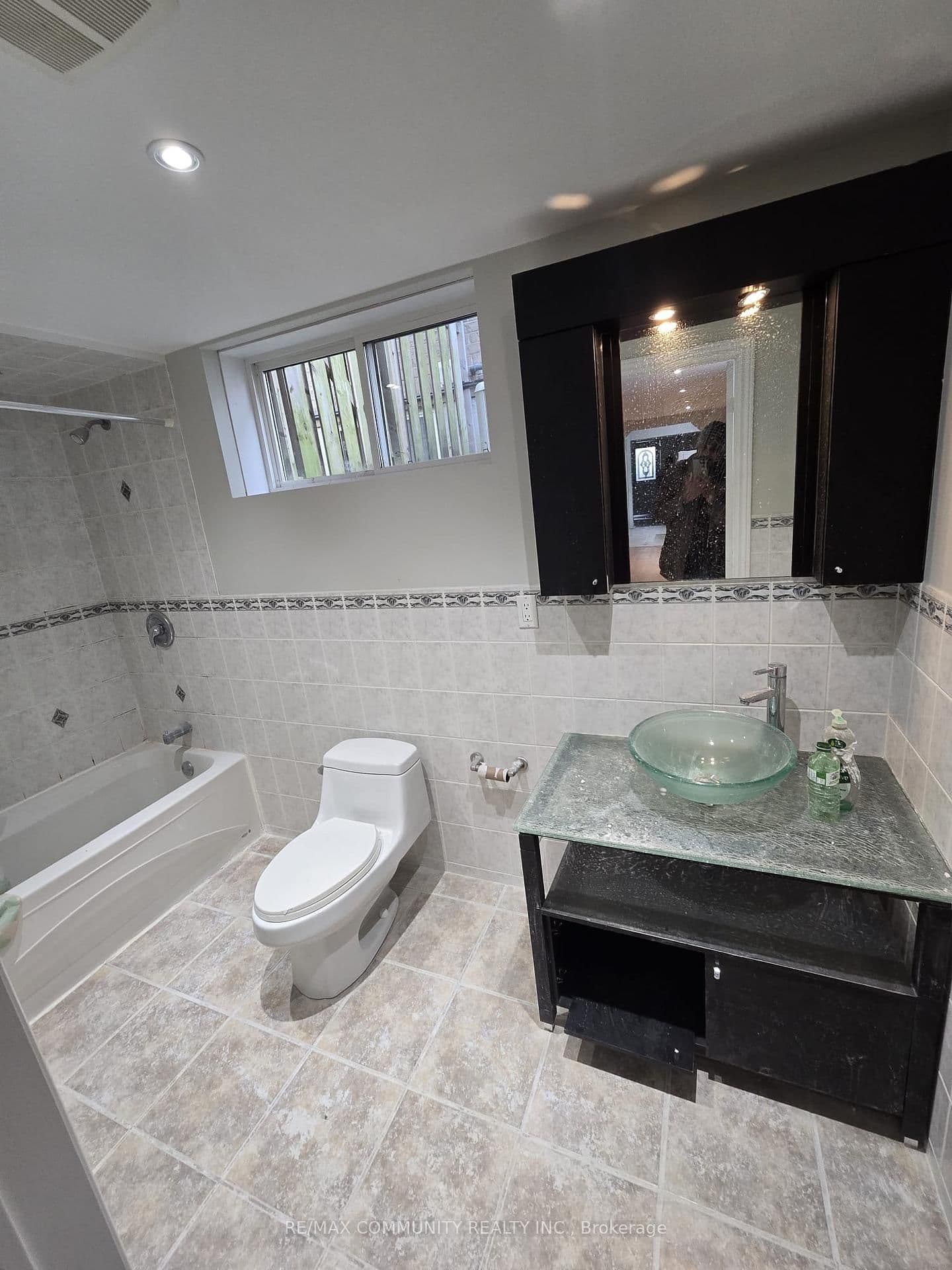 136 Prohill Street, Unit Bsmt thumbnail 11