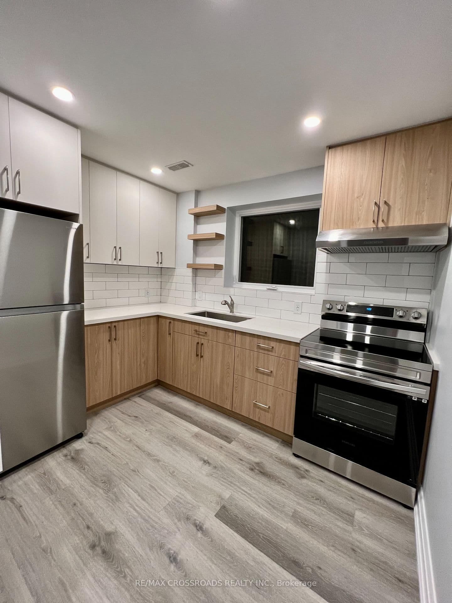 25 Glenside Avenue, Unit 2 thumbnail 7