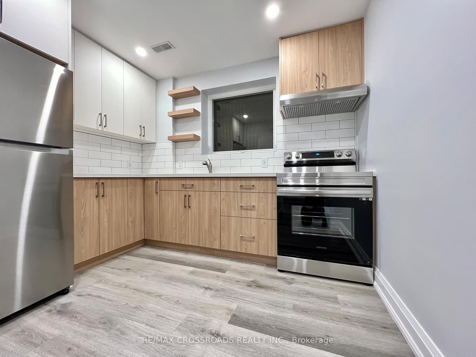25 Glenside Avenue, Unit 2 thumbnail 8