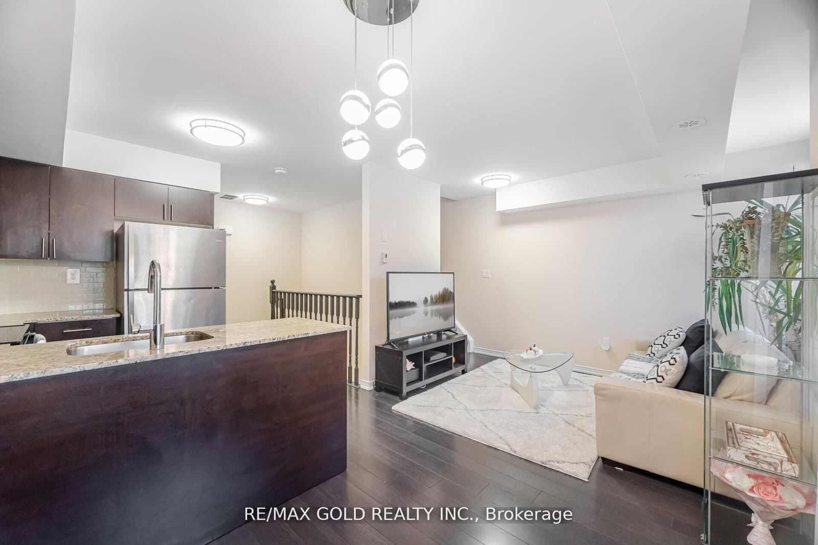 80 Orchid Place E, Unit 317 thumbnail 12