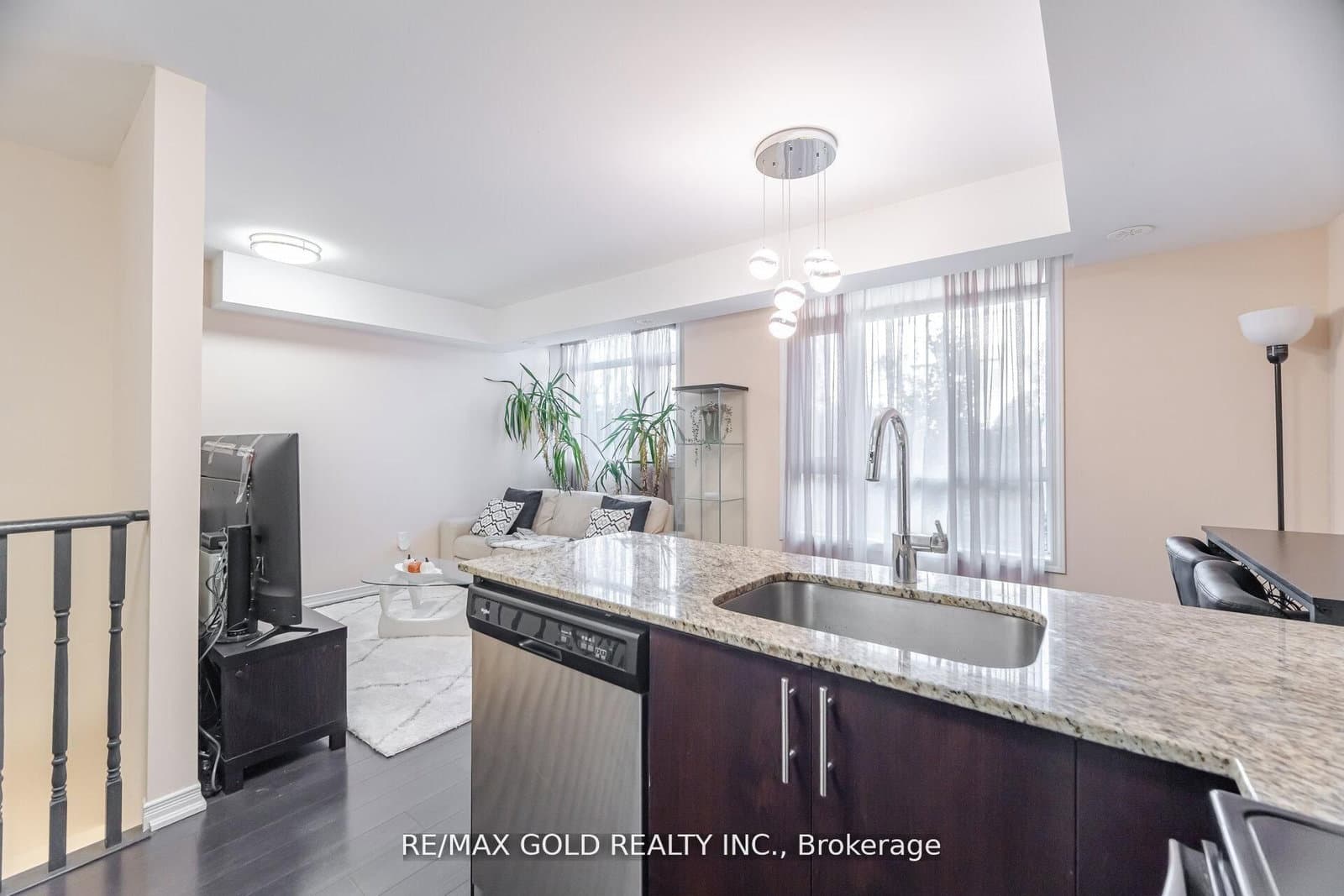 80 Orchid Place E, Unit 317 thumbnail 9
