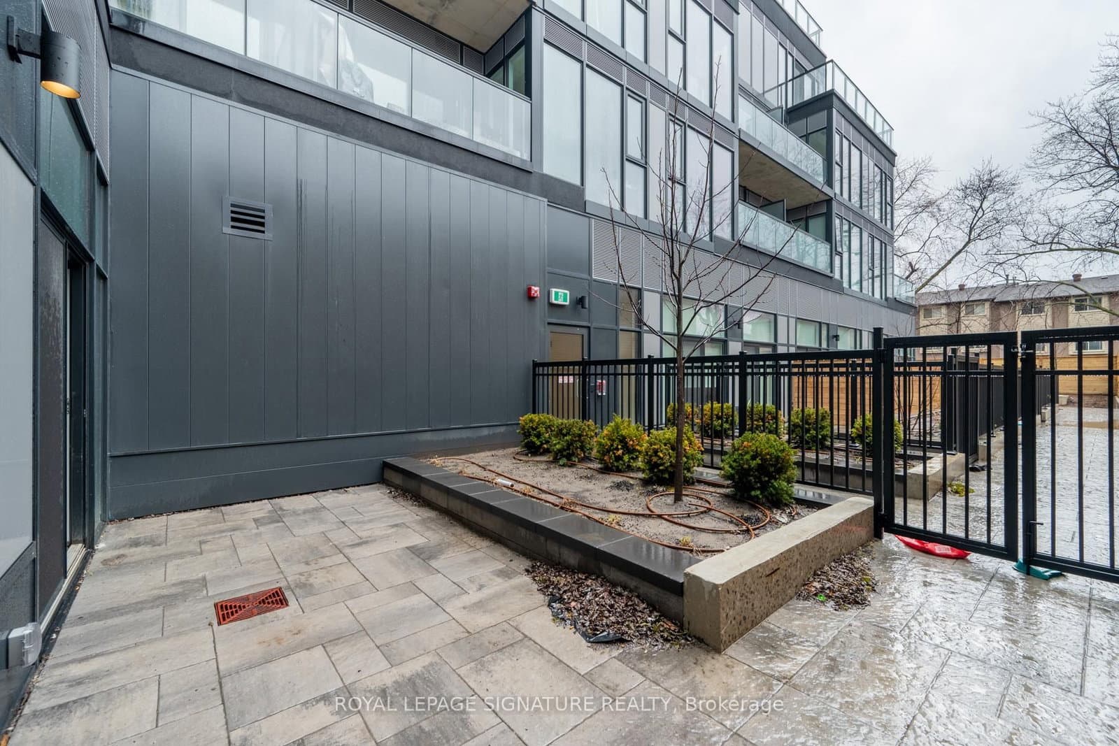 4569 Kingston Road, Unit 101 thumbnail 16