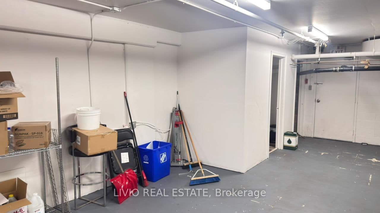 2118 Queen Street E thumbnail 12
