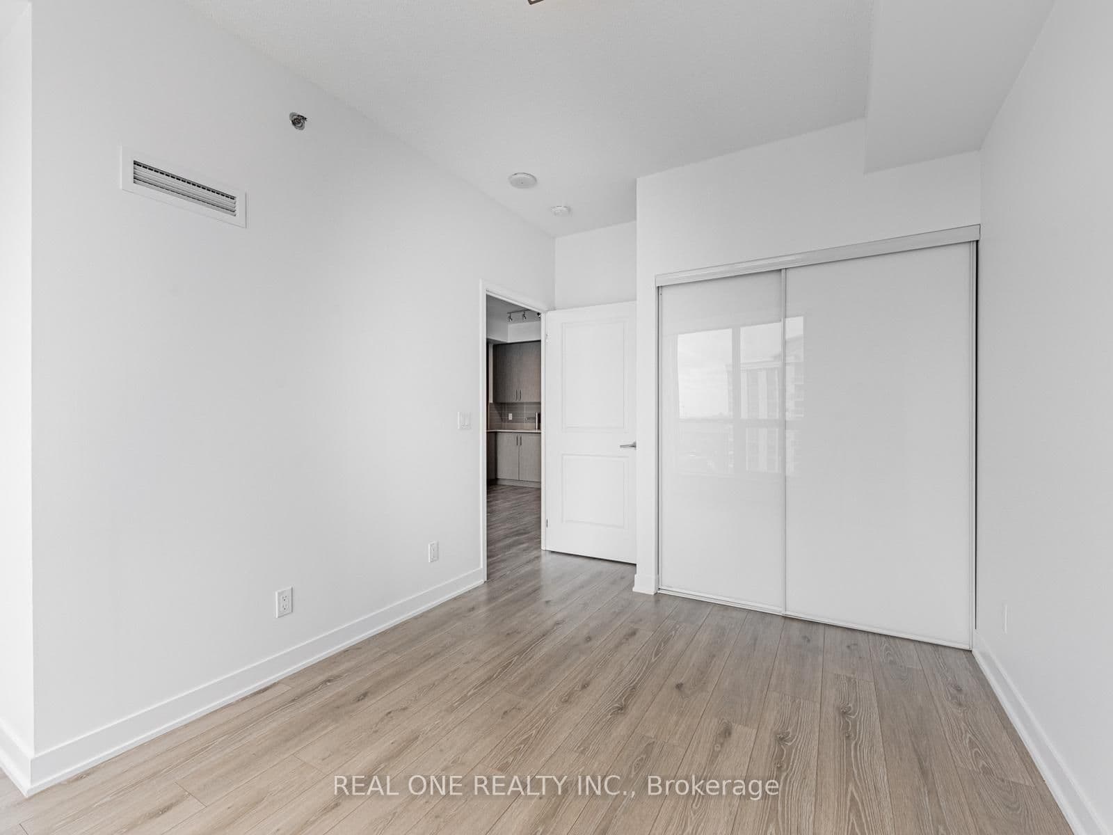 195 Bonis Avenue, Unit 2206 thumbnail 19