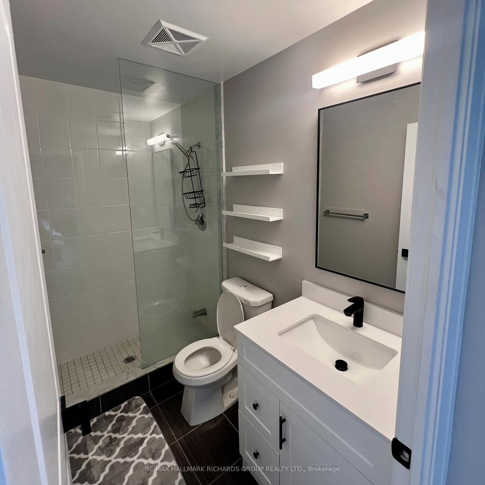 3520 Danforth Avenue, Unit PH8 thumbnail 10