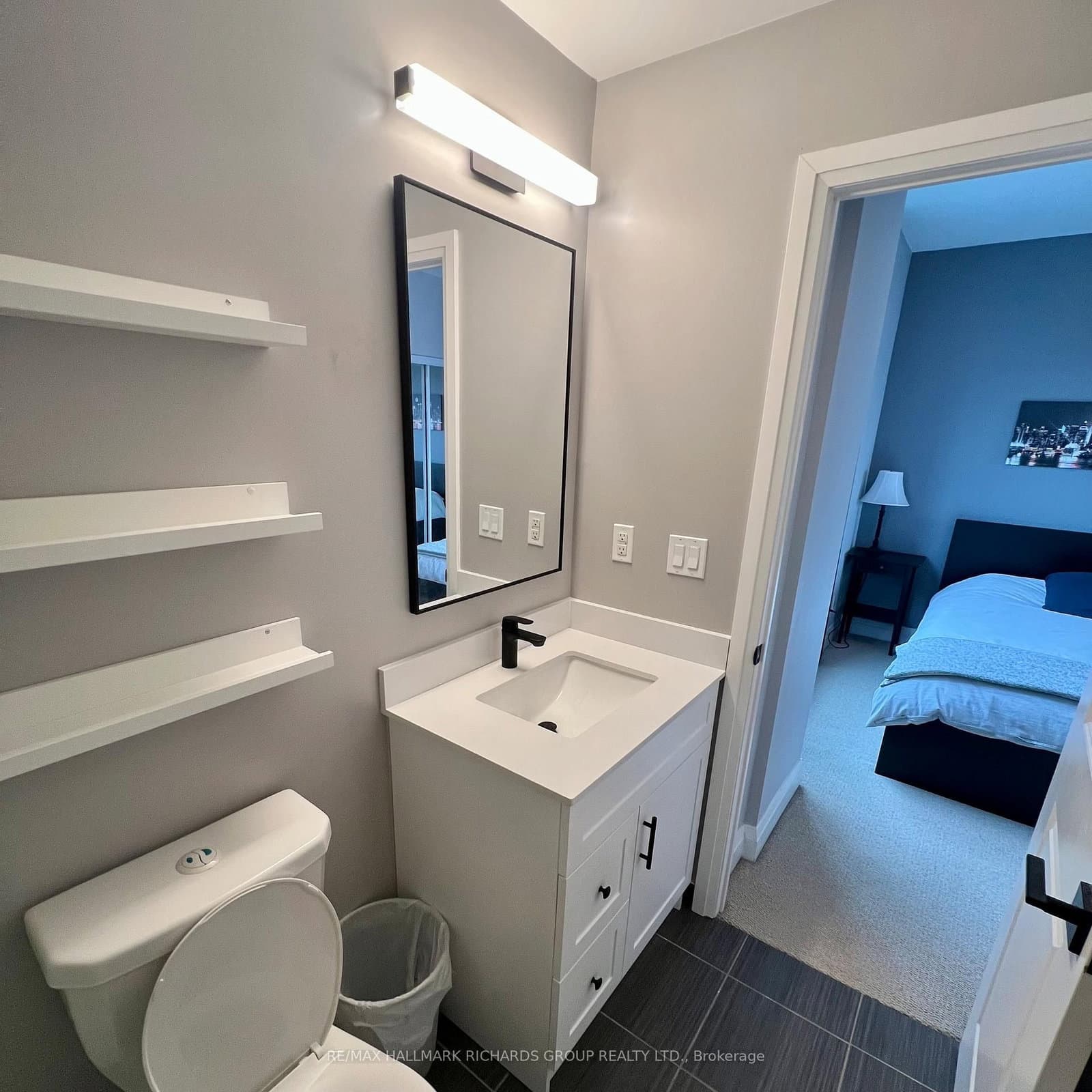 3520 Danforth Avenue, Unit PH8 thumbnail 11