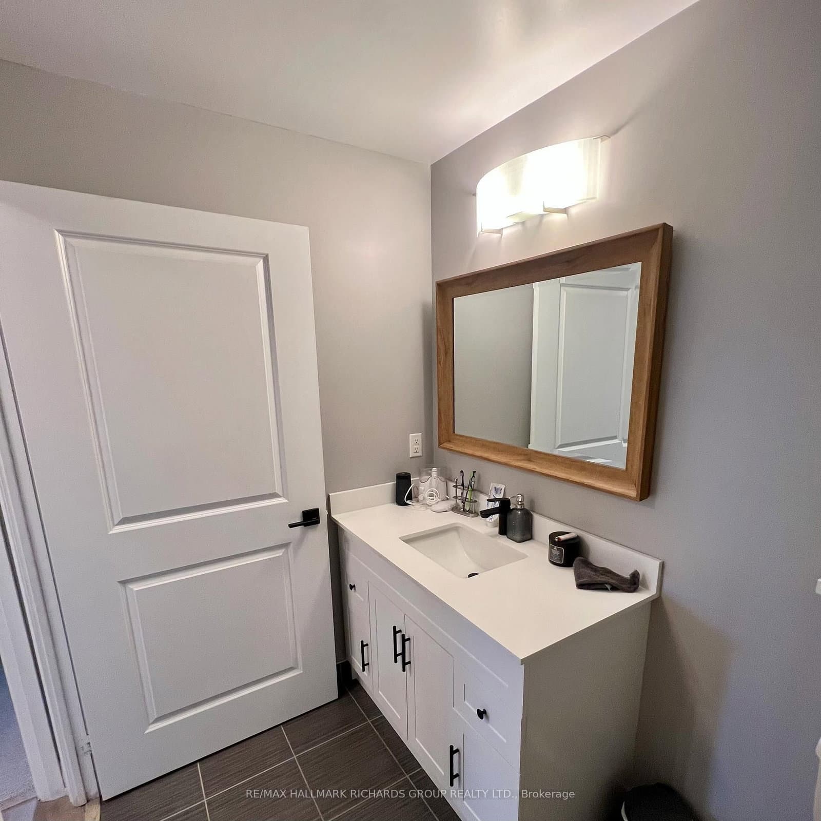 3520 Danforth Avenue, Unit PH8 thumbnail 13