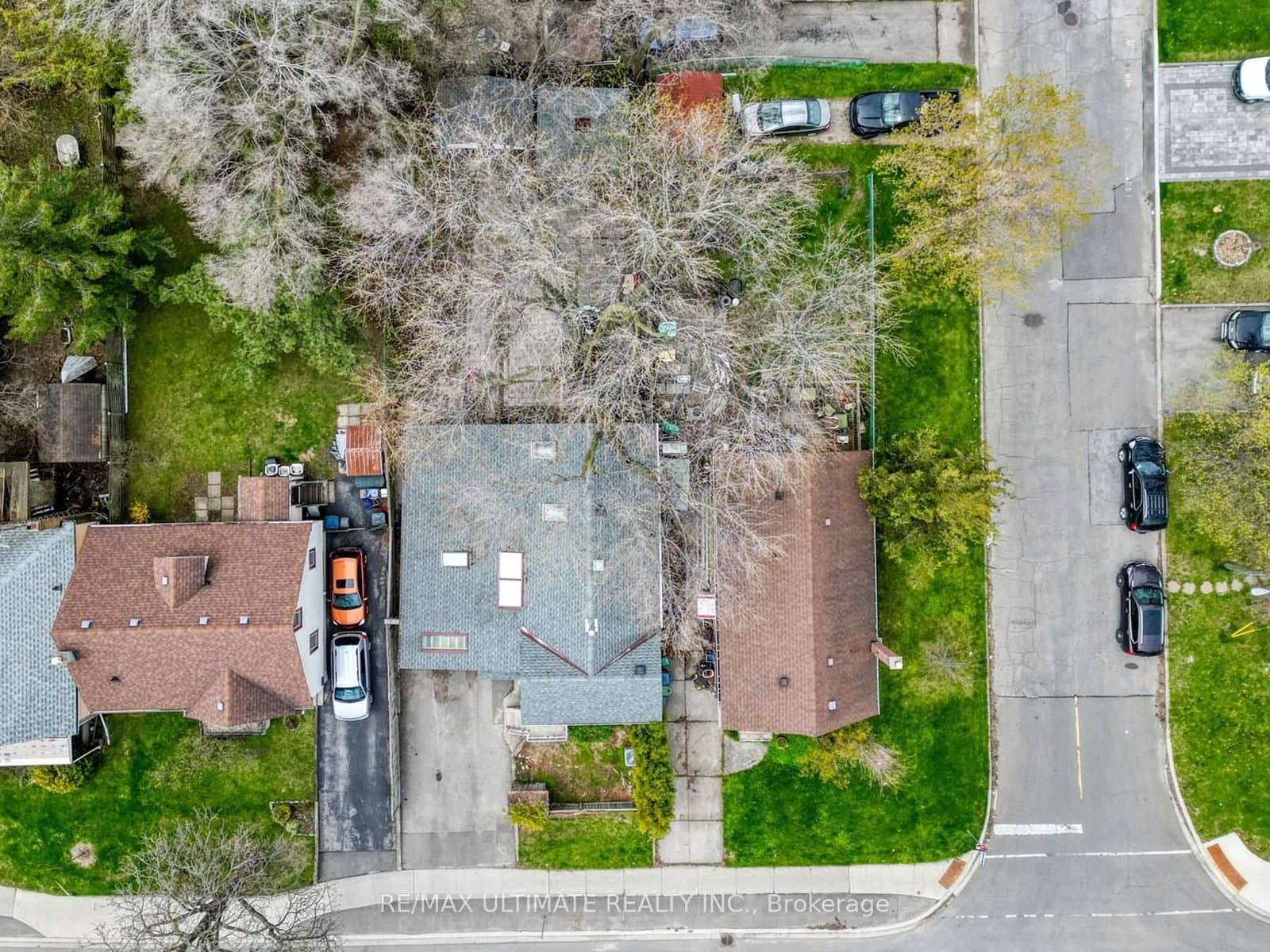 378 Kennedy Road thumbnail 42