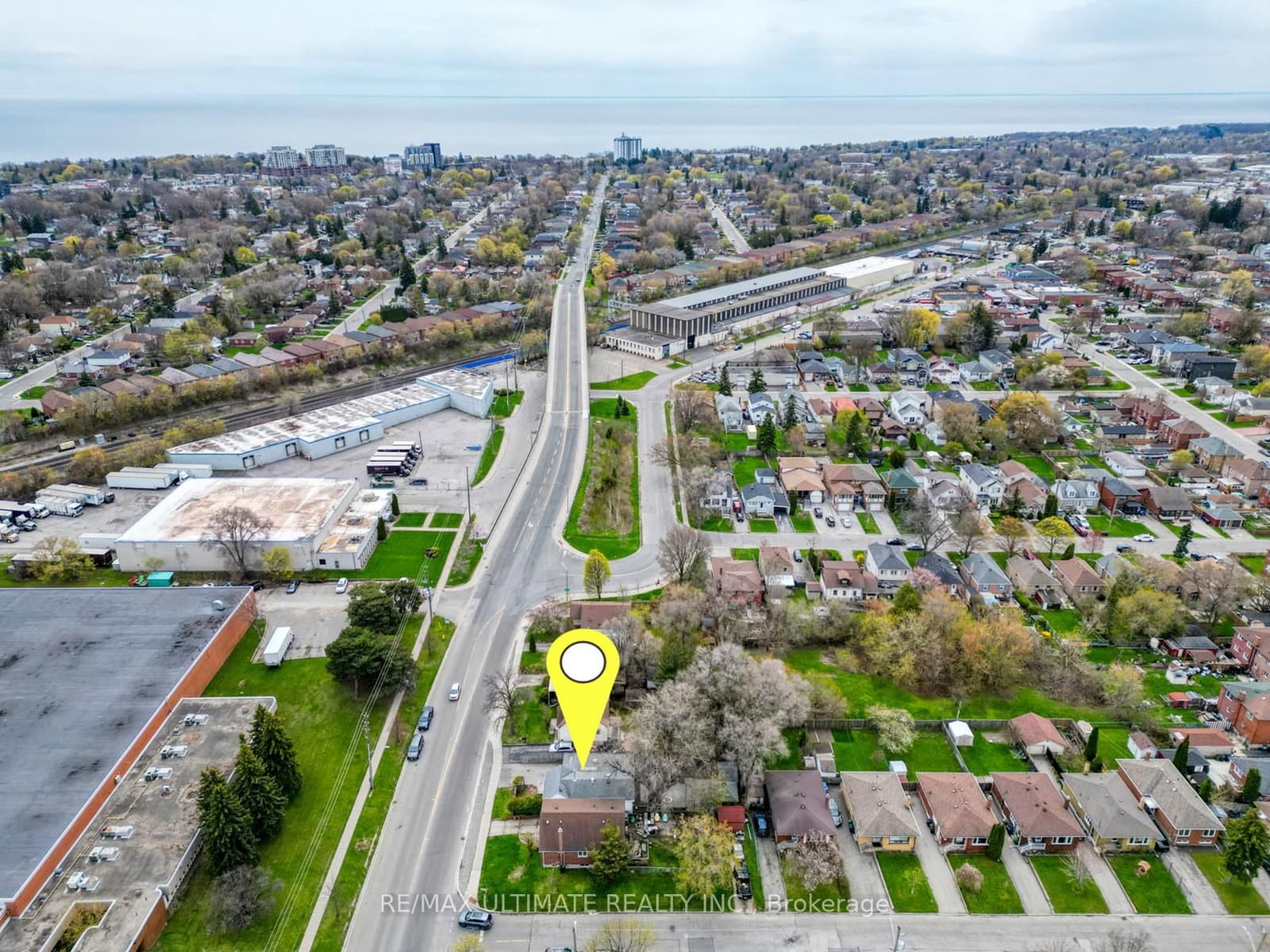 378 Kennedy Road thumbnail 48