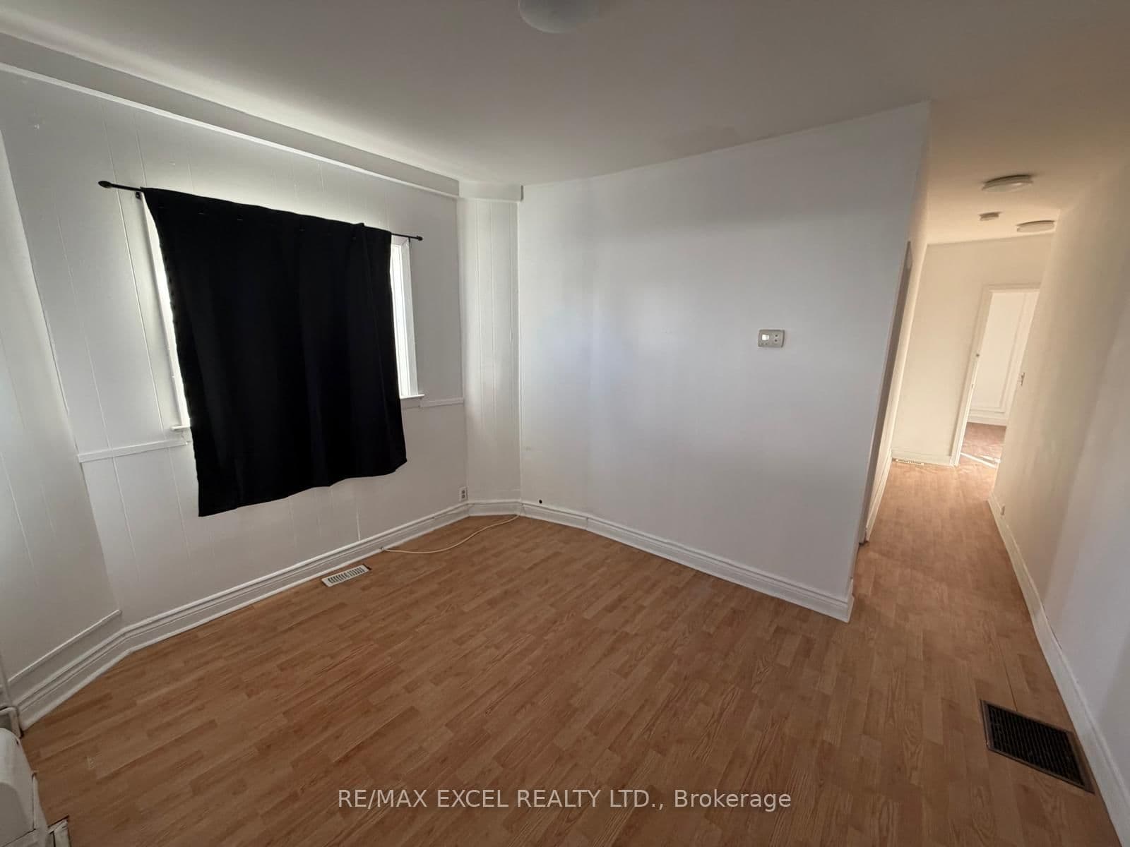 515 Warden Avenue, Unit Main Flr & Bsmt, Unit A thumbnail 3