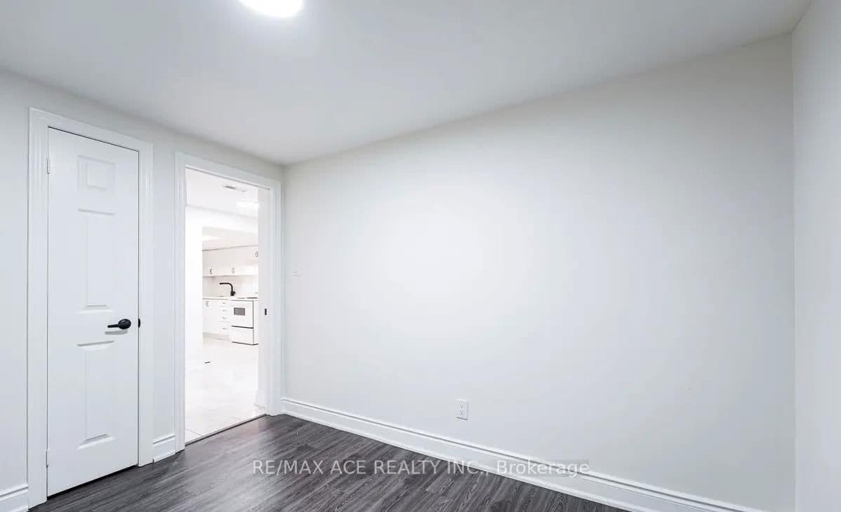 203 Raleigh Avenue thumbnail 23