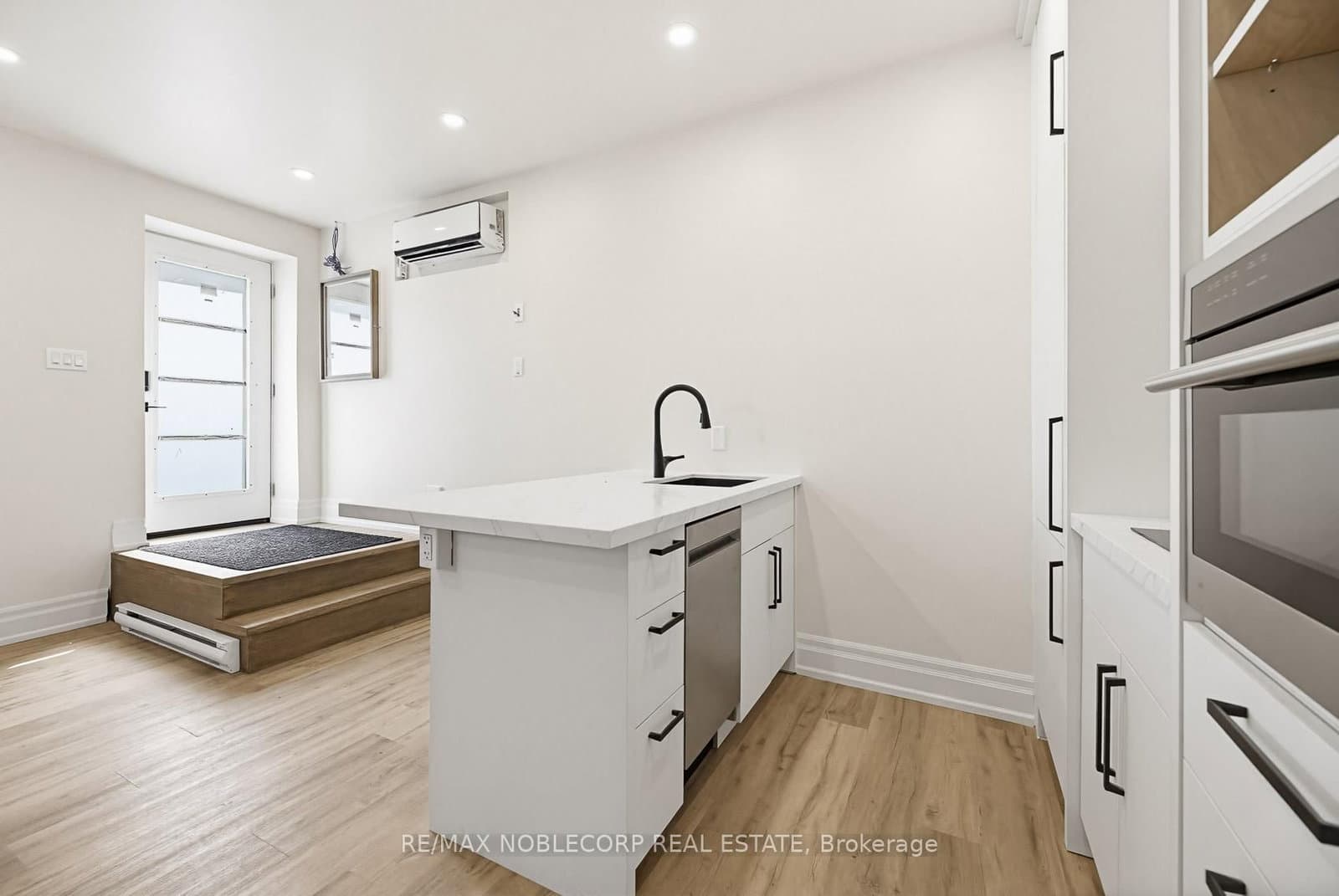 108 Enderby Road, Unit 5 thumbnail 5