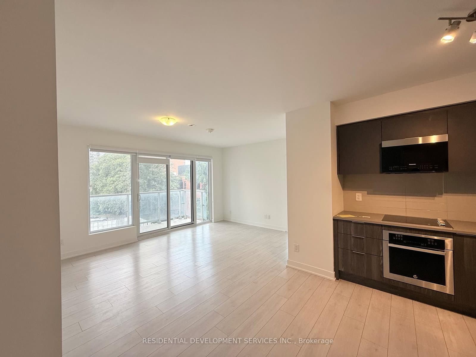 2033 Kennedy Road, Unit 321 thumbnail 7