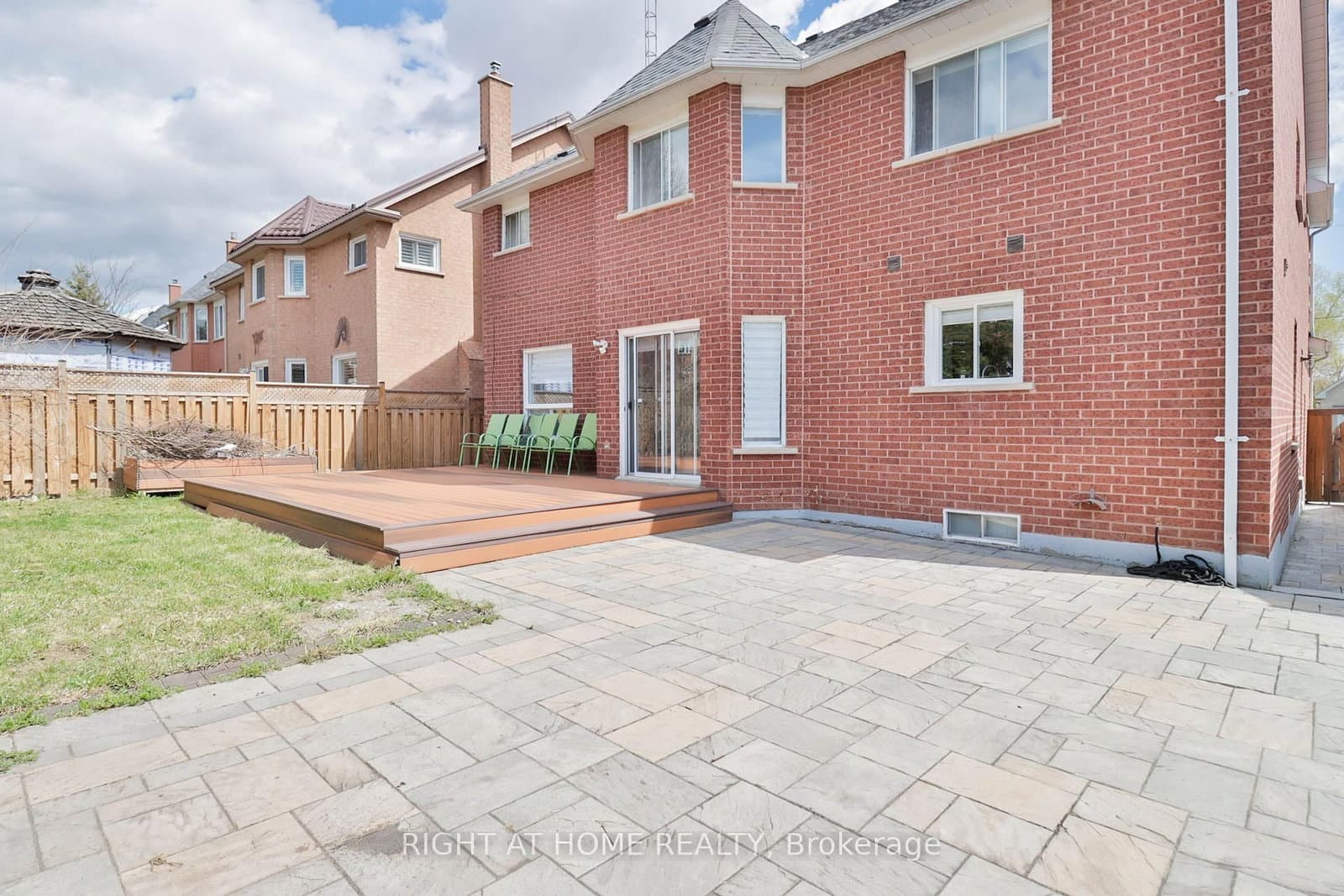 1856 Woodview Avenue thumbnail 10