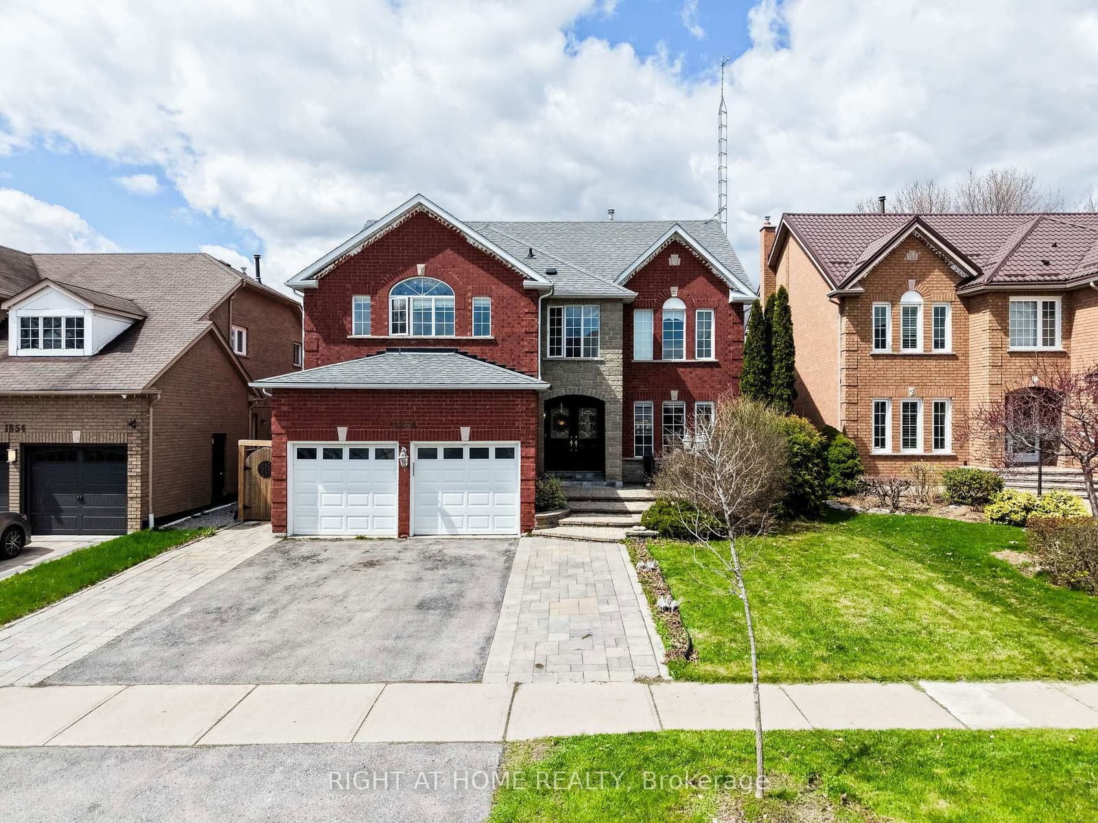1856 Woodview Avenue thumbnail 2
