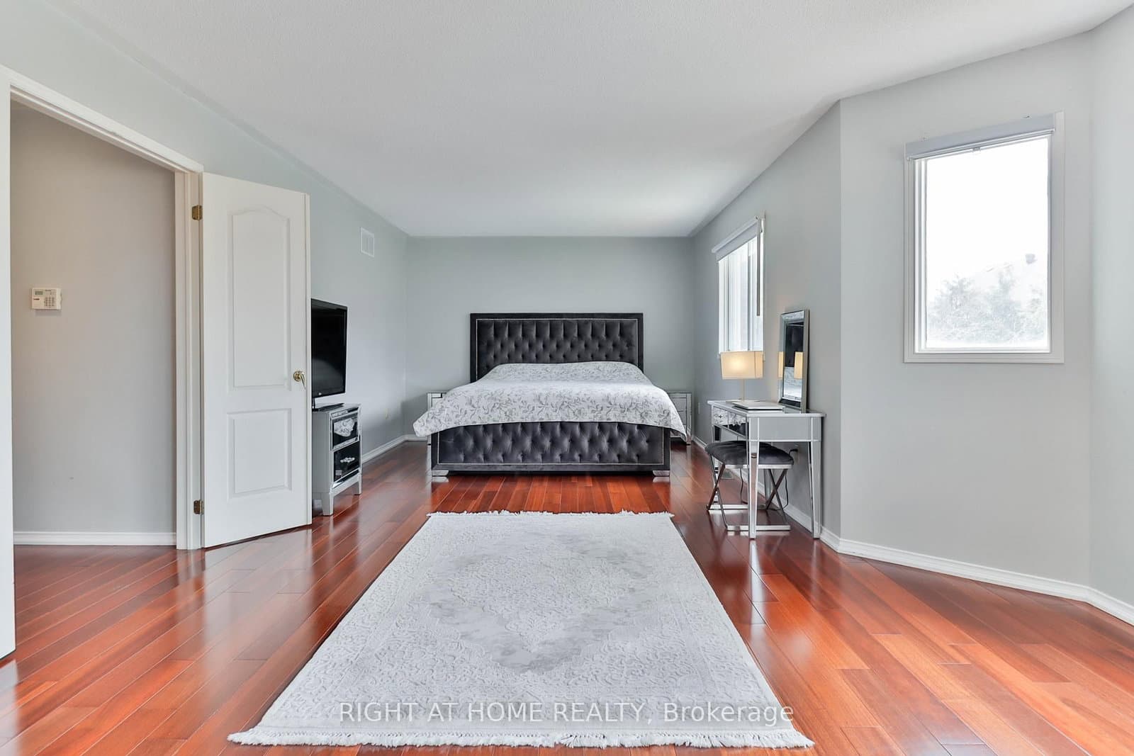 1856 Woodview Avenue thumbnail 40