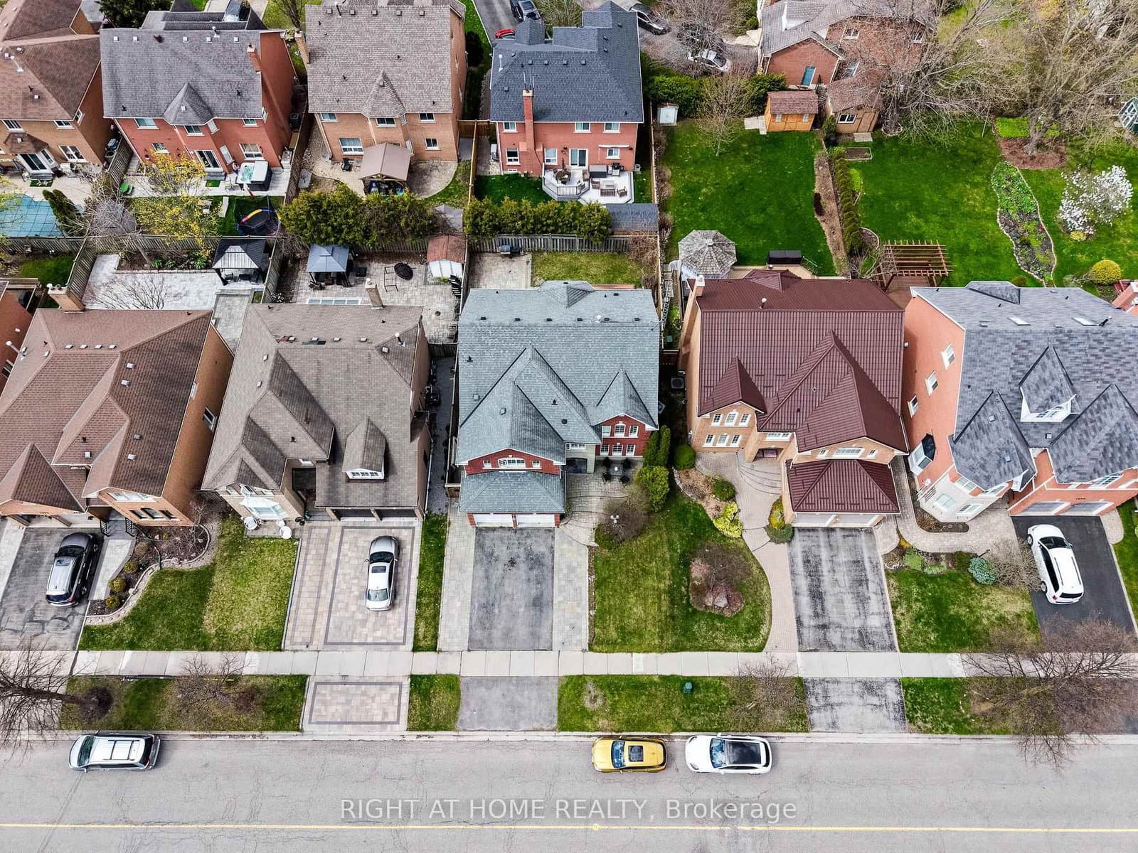 1856 Woodview Avenue thumbnail 7