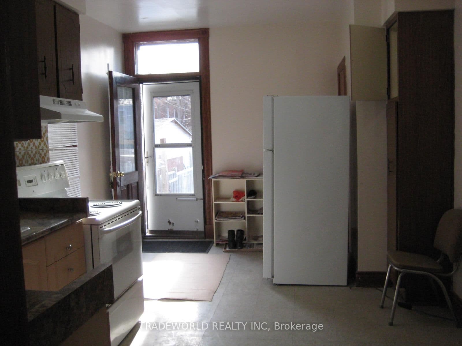 759 Gerrard Street E, Unit Main Fl thumbnail 2