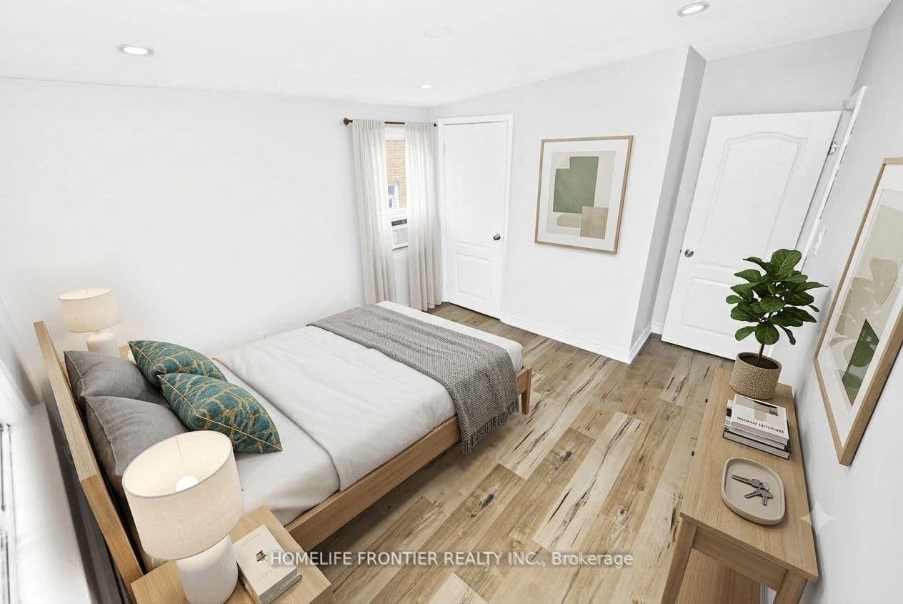2953 Lawrence Avenue E, Unit upper thumbnail 5