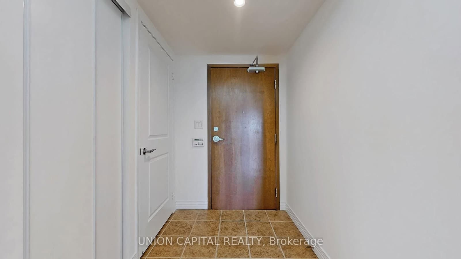 90 Scottfield Drive, Unit 219 thumbnail 5