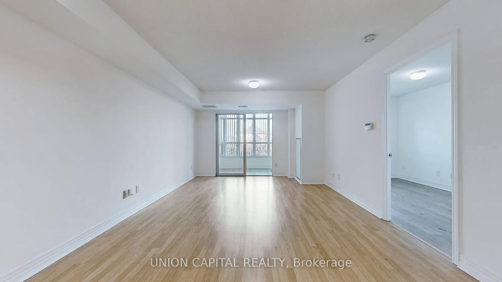 90 Scottfield Drive, Unit 219 thumbnail 8