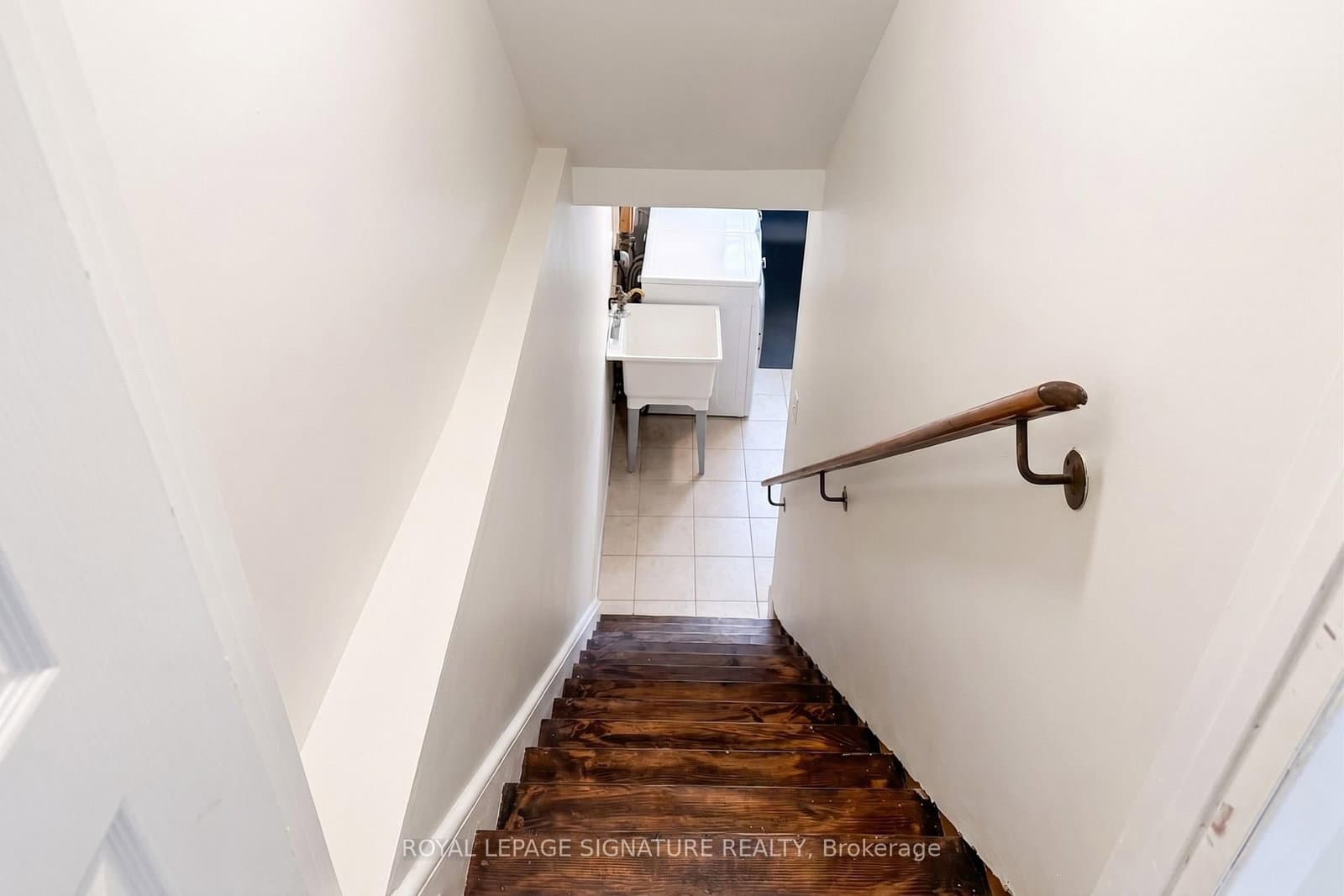 248 Gowan Avenue thumbnail 22
