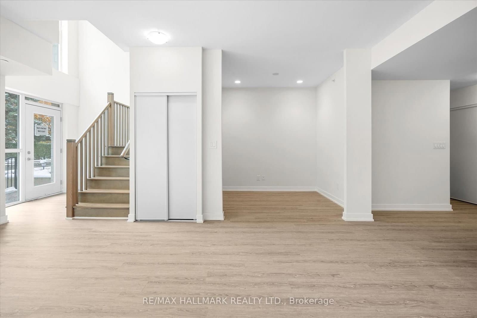 1350 Kingston Road, Unit TH9 thumbnail 15