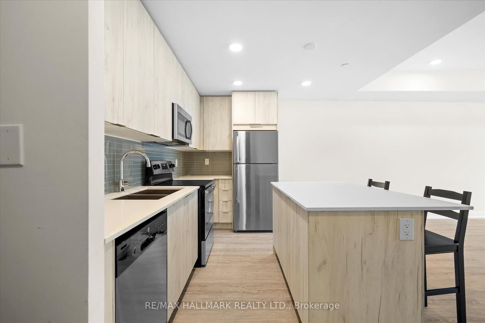 1350 Kingston Road, Unit TH9 thumbnail 18