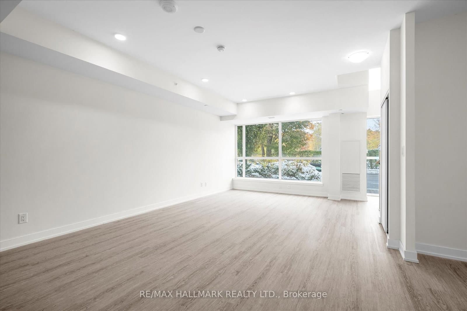 1350 Kingston Road, Unit TH9 thumbnail 22