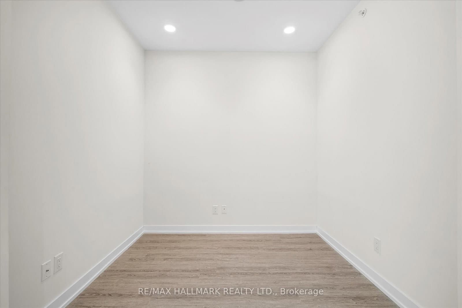 1350 Kingston Road, Unit TH9 thumbnail 23