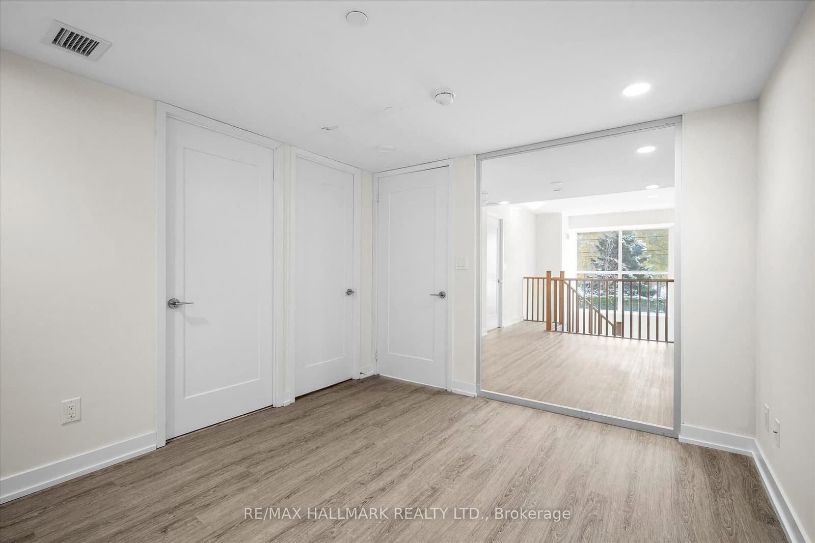1350 Kingston Road, Unit TH9 thumbnail 31