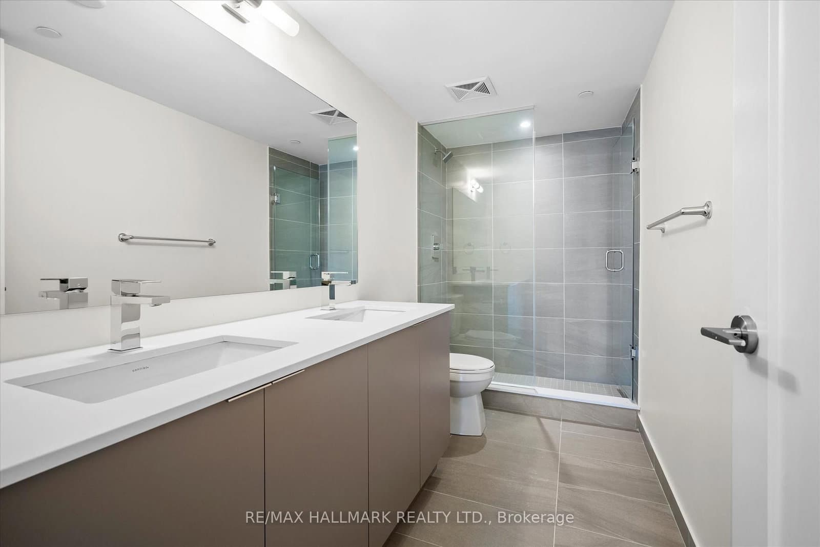 1350 Kingston Road, Unit TH9 thumbnail 37