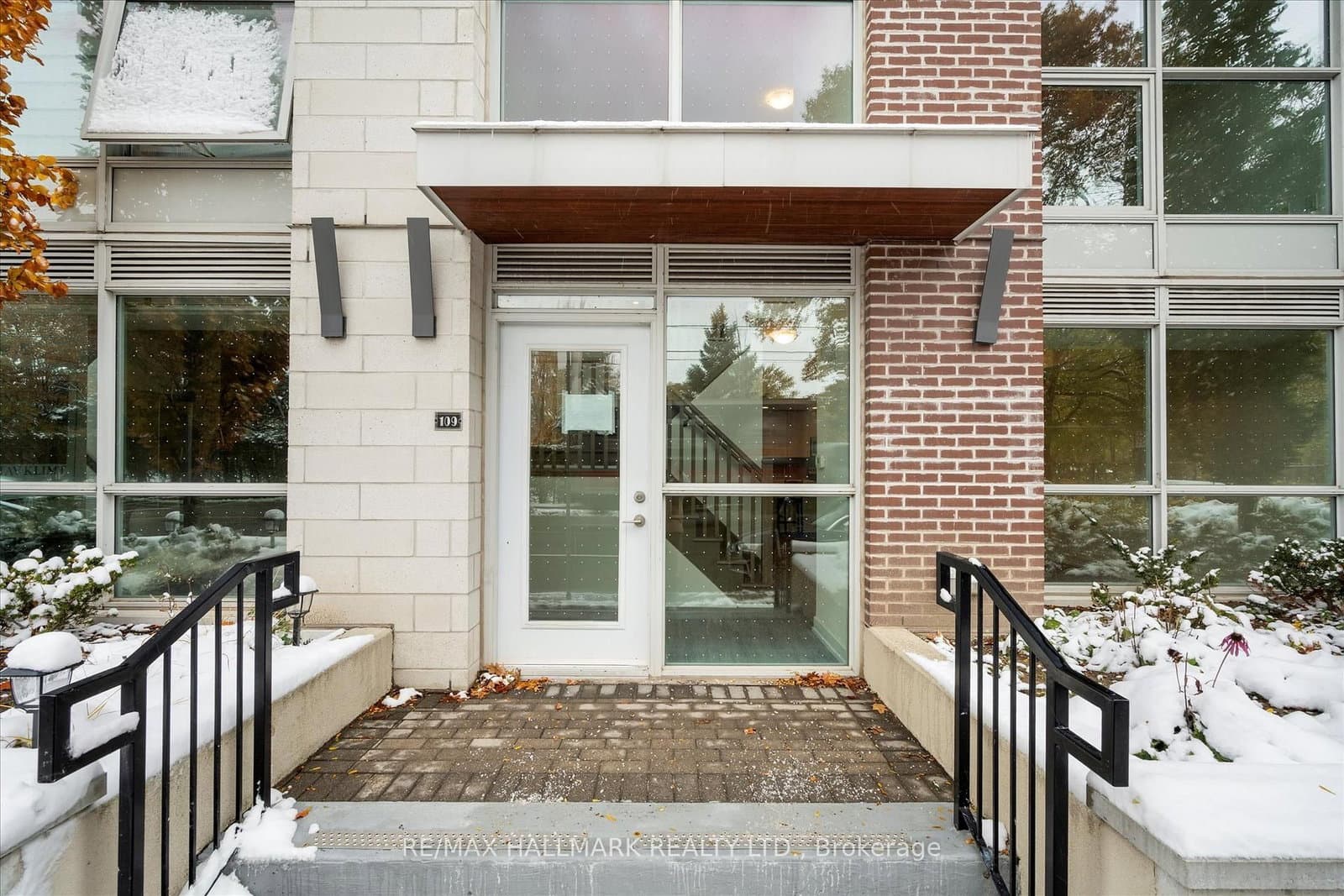 1350 Kingston Road, Unit TH9 thumbnail 5
