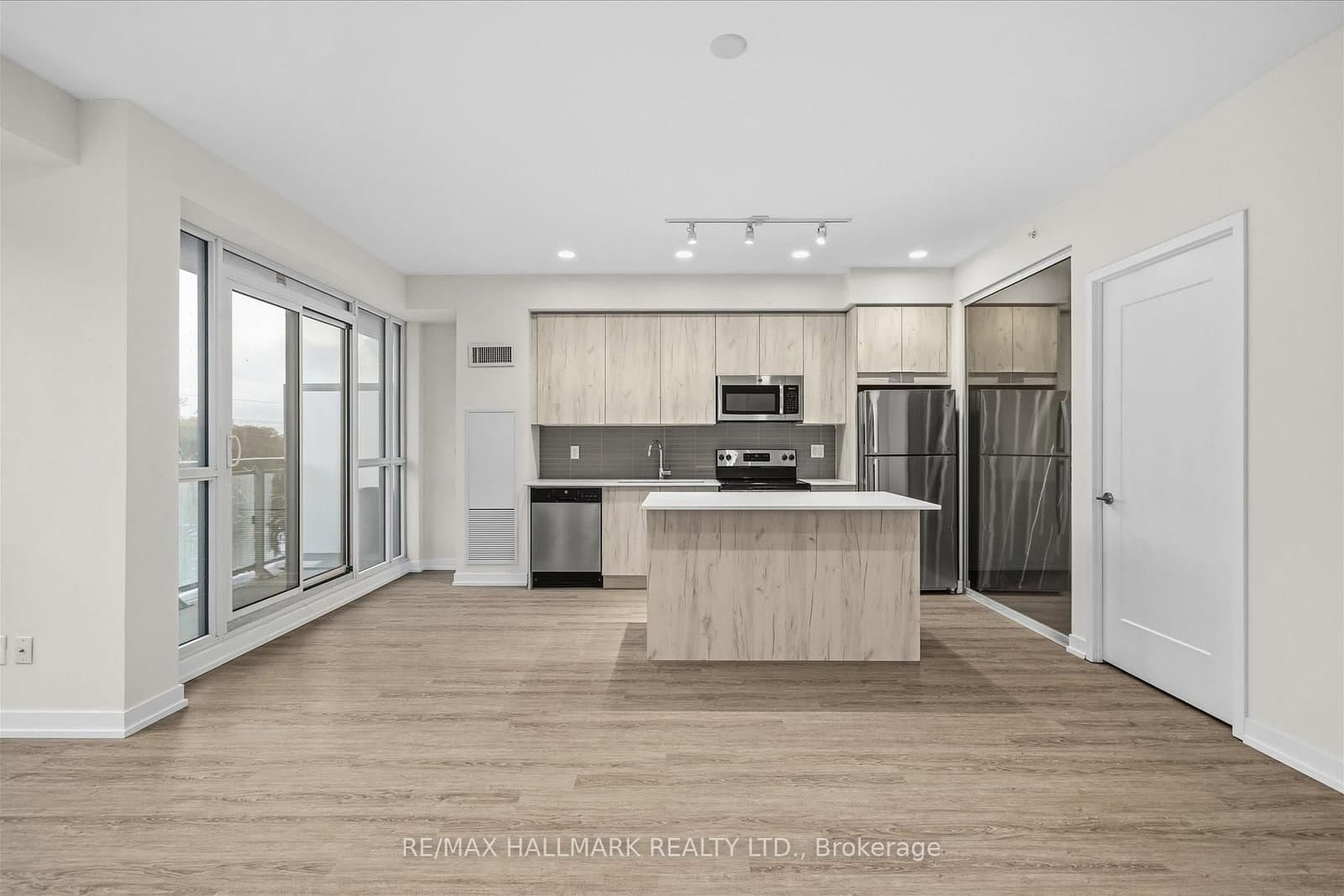 1350 Kingston Road, Unit 310 thumbnail 13