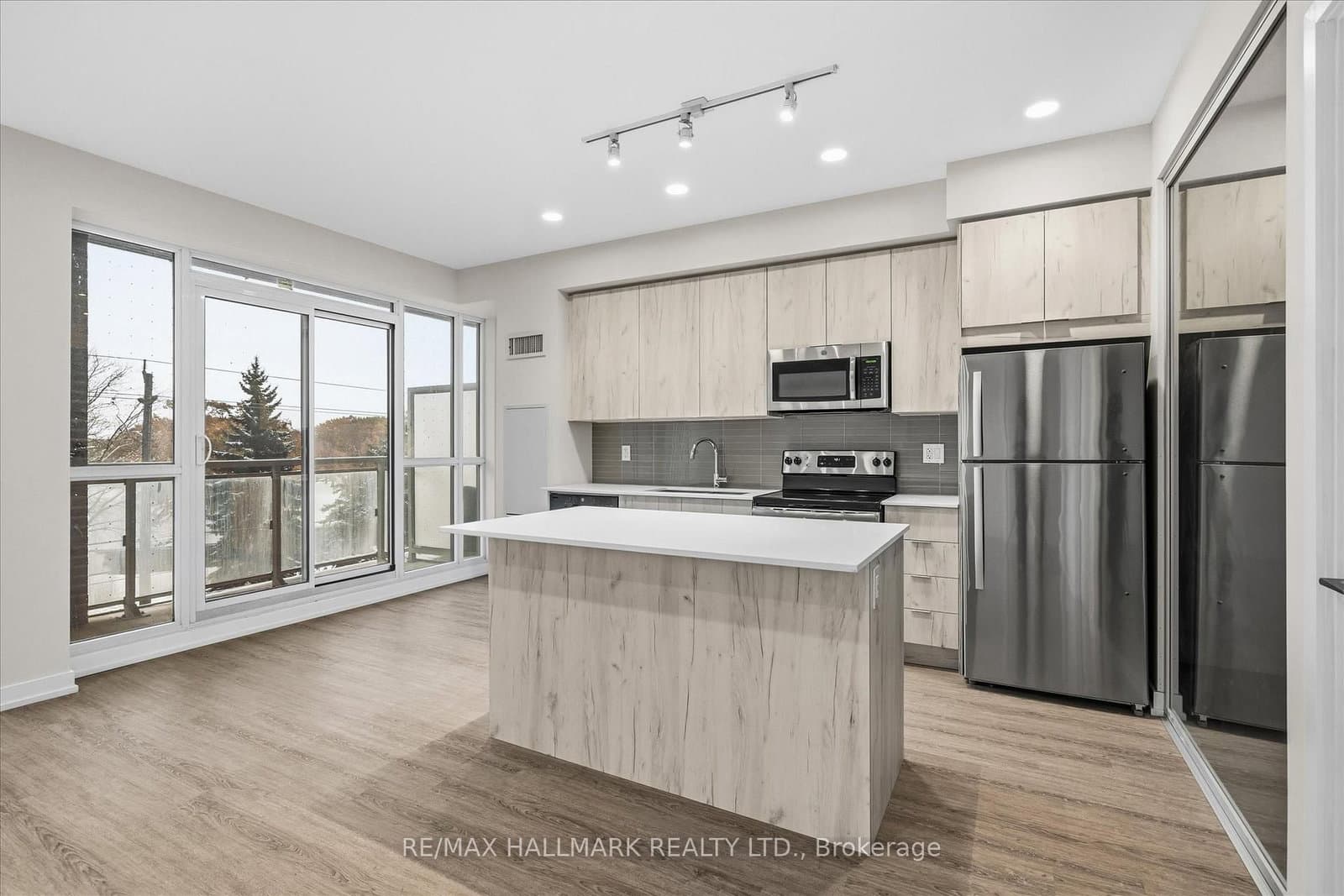 1350 Kingston Road, Unit 310 thumbnail 14