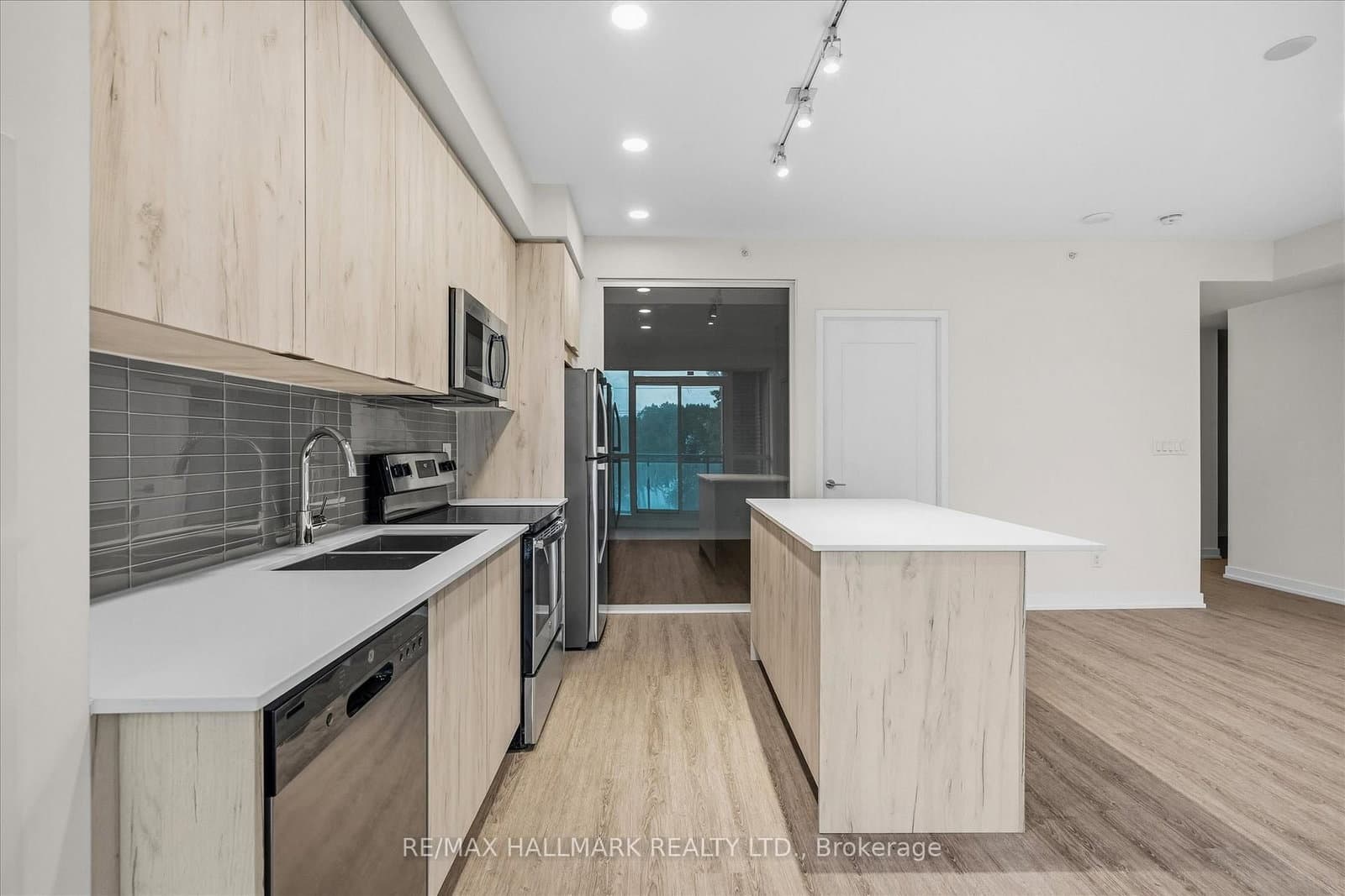 1350 Kingston Road, Unit 310 thumbnail 16