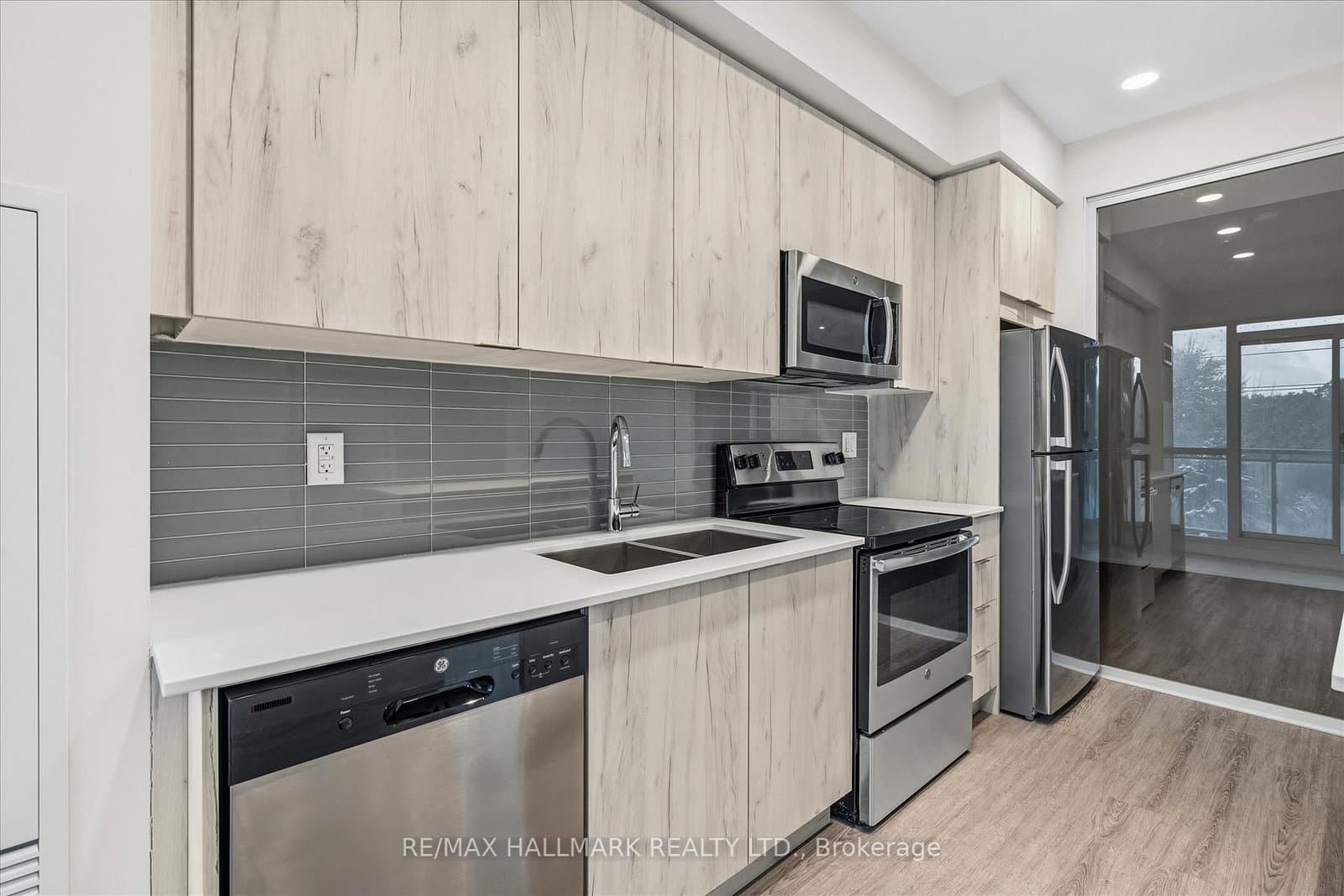 1350 Kingston Road, Unit 310 thumbnail 17