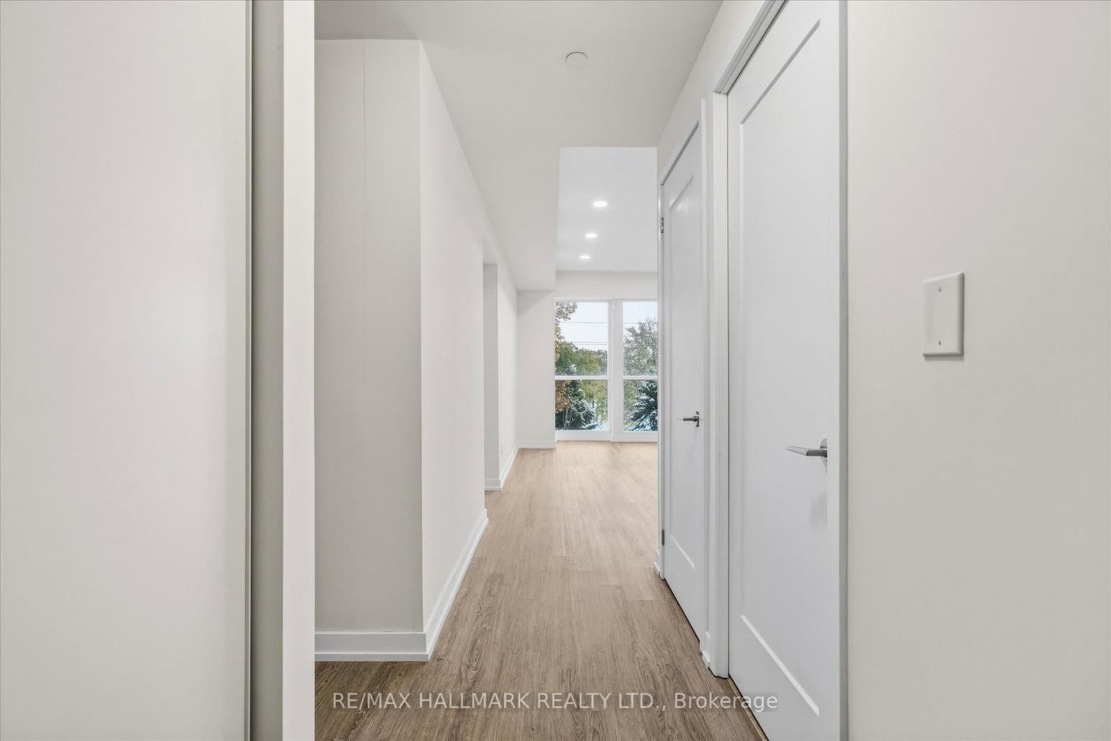 1350 Kingston Road, Unit 310 thumbnail 8