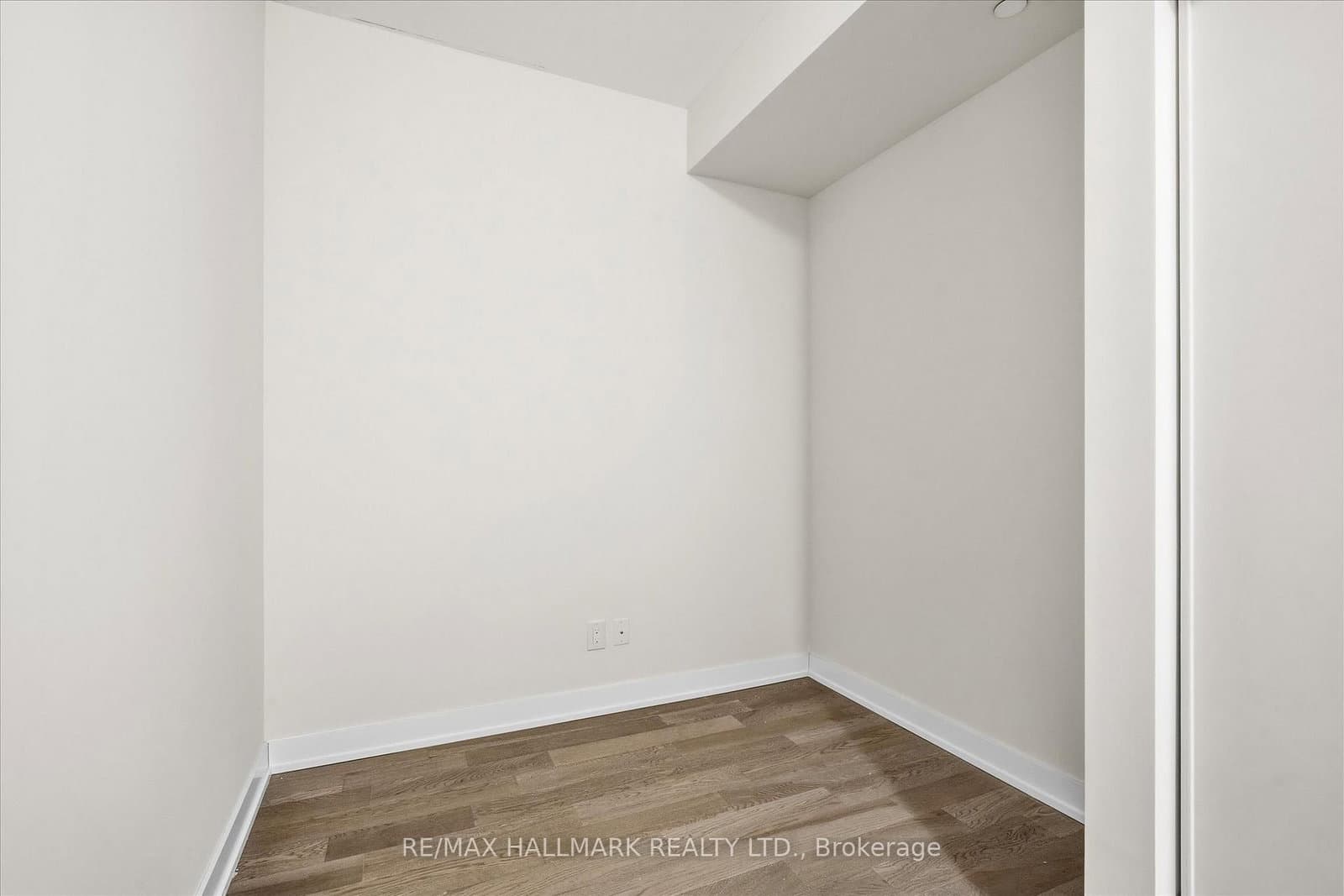 1350 Kingston Road, Unit 409 thumbnail 10