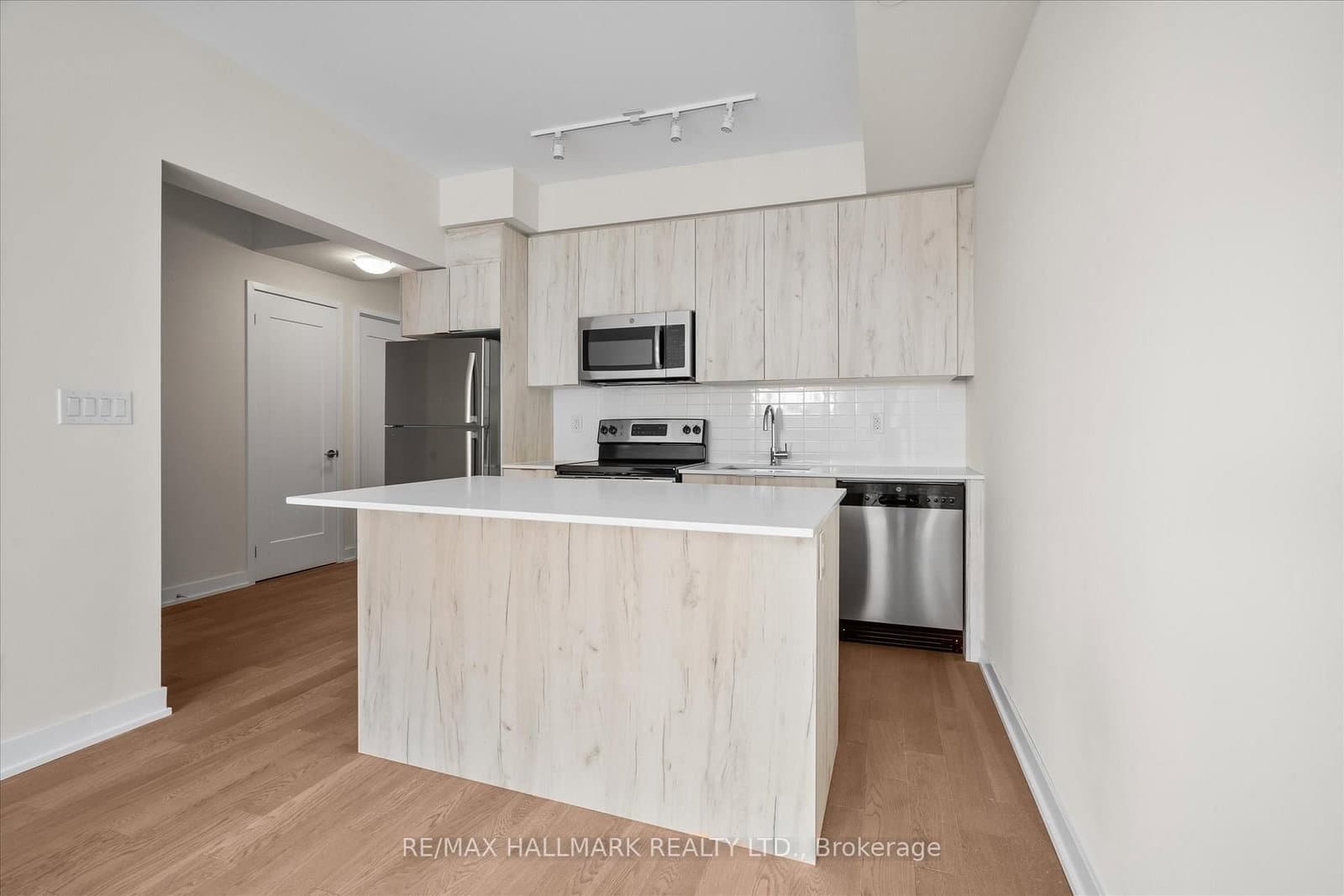 1350 Kingston Road, Unit 409 thumbnail 18