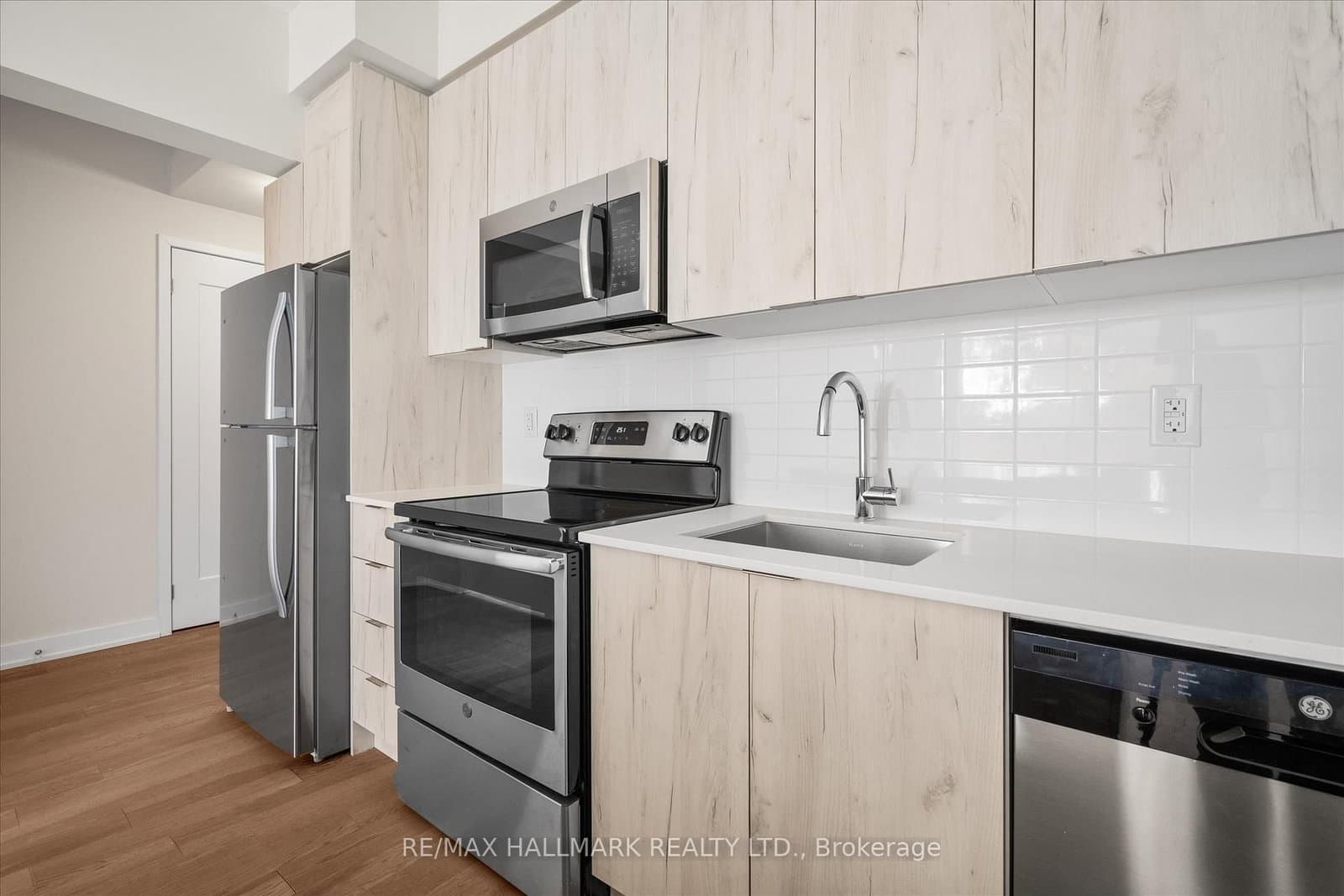 1350 Kingston Road, Unit 409 thumbnail 20