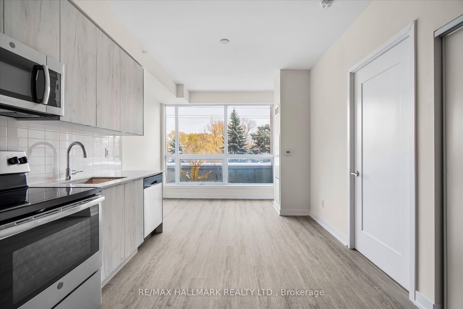 1350 Kingston Road, Unit 215 thumbnail 10
