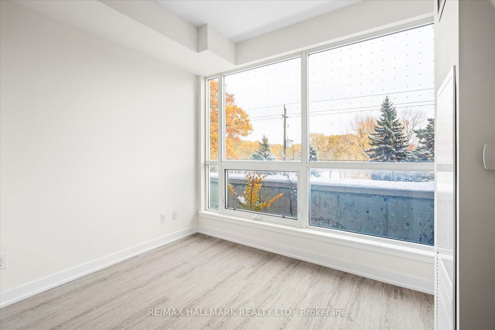 1350 Kingston Road, Unit 215 thumbnail 12