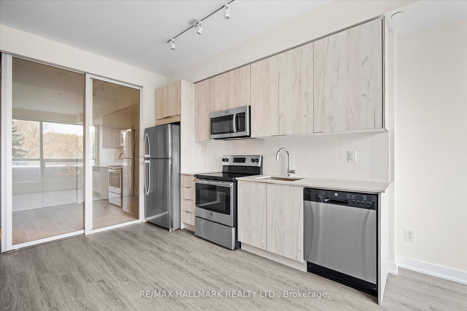 1350 Kingston Road, Unit 215 thumbnail 13