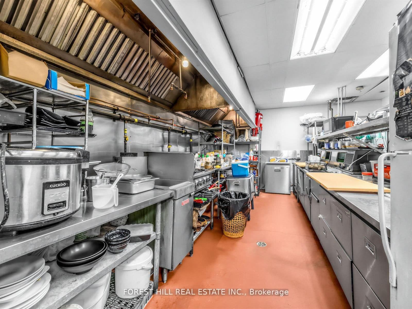 348 Broadview Avenue thumbnail 17