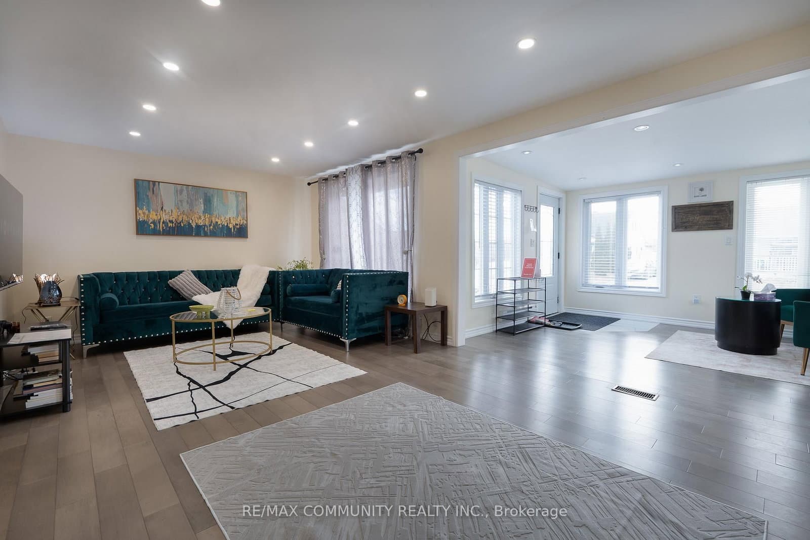 33 Windsor Avenue thumbnail 28