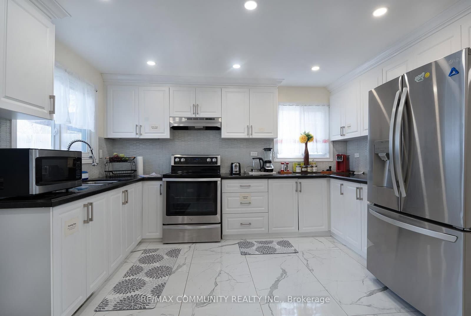 33 Windsor Avenue thumbnail 30